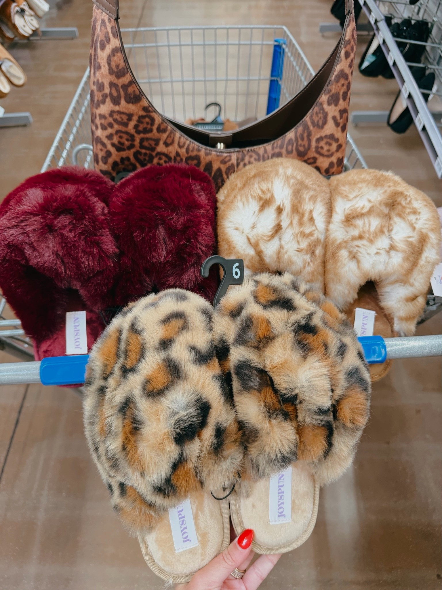Talk a lot cozy vibes! How cute are these Walmart slippers! Say COMFY to shop! 👀✨

#walmartfinds #walmartstyle #walmartfashion #walmart