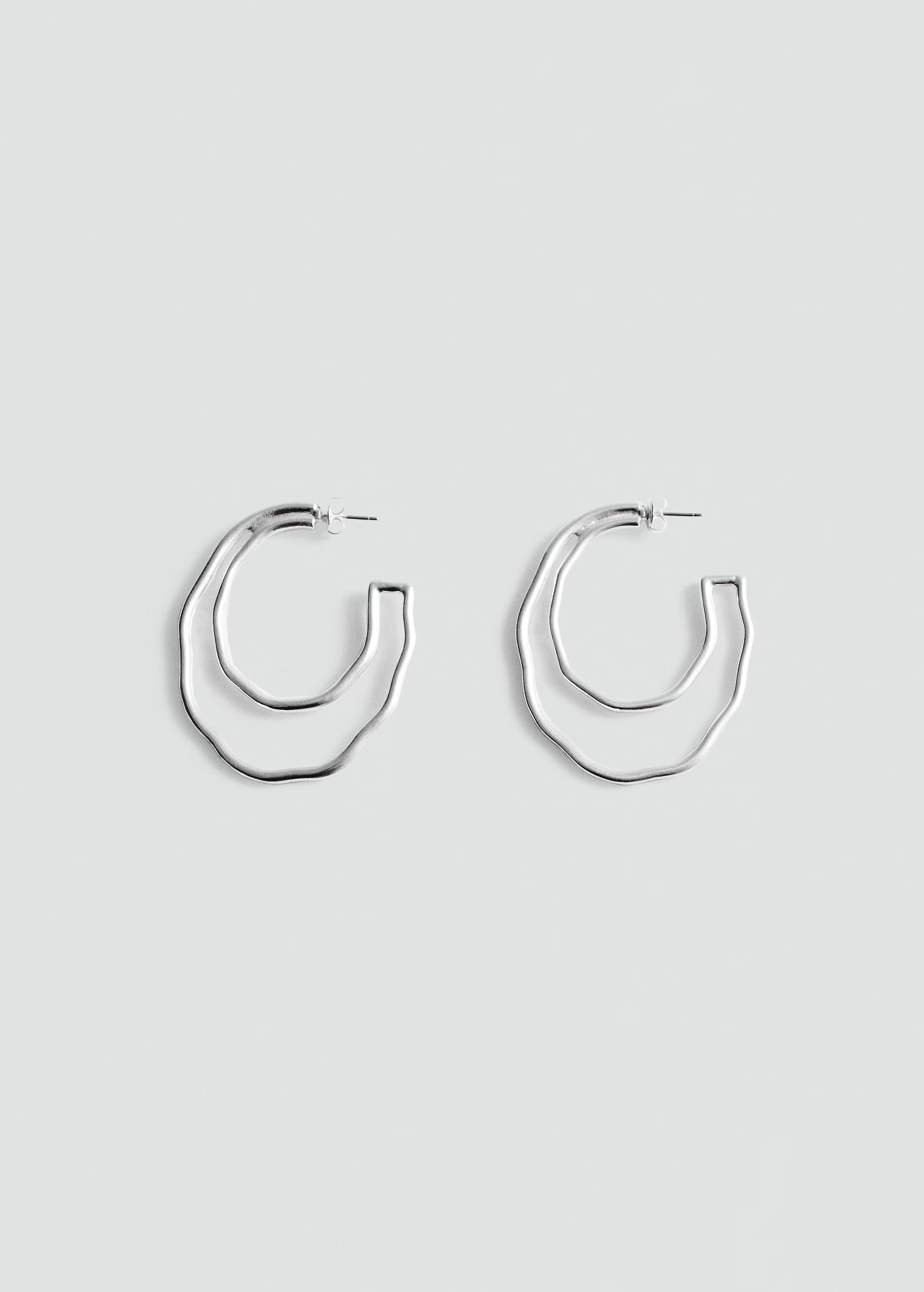 Irregular double hoop earrings | MANGO (UK)
