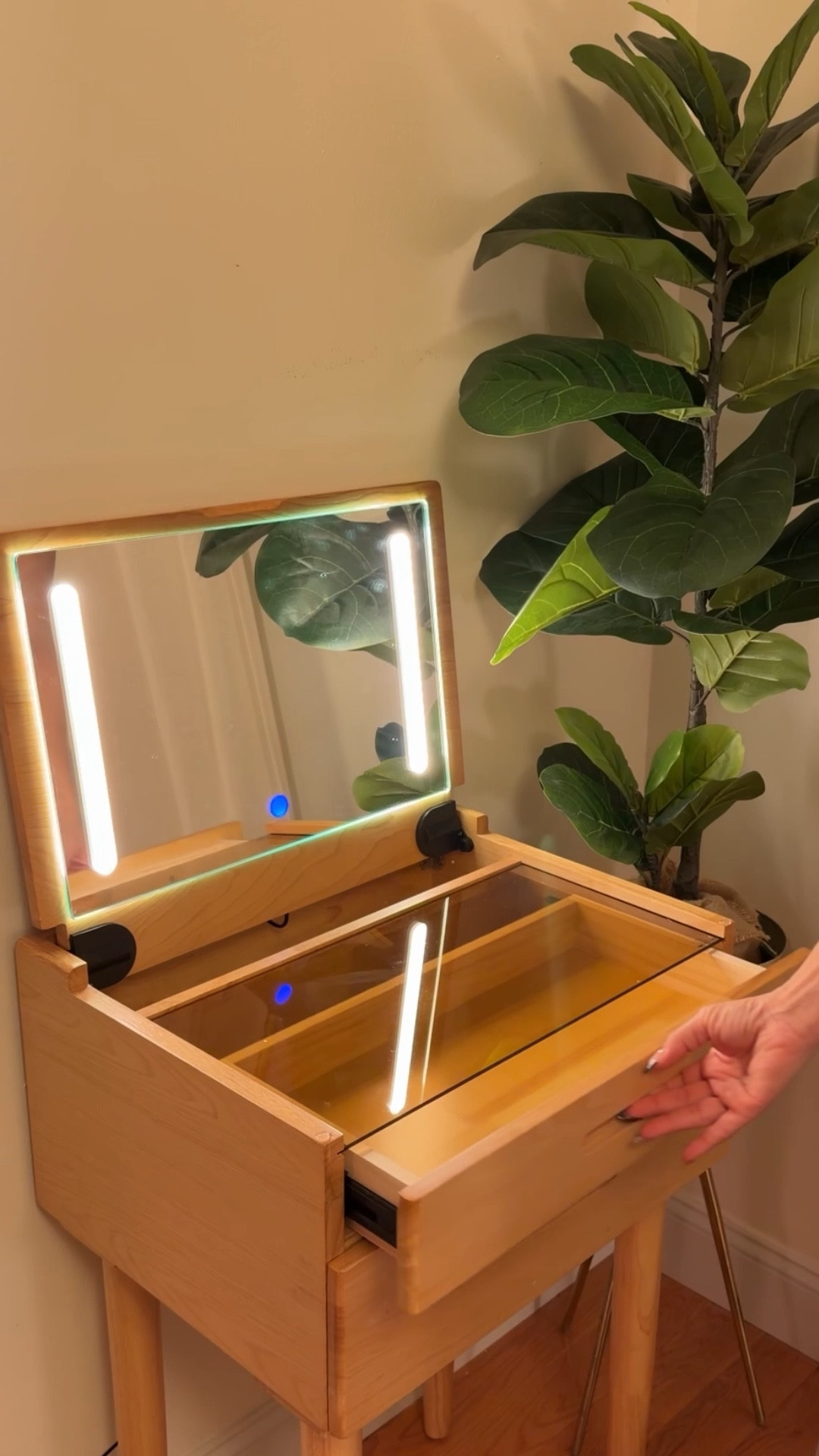 small vanity

#LTKHome #LTKBeauty