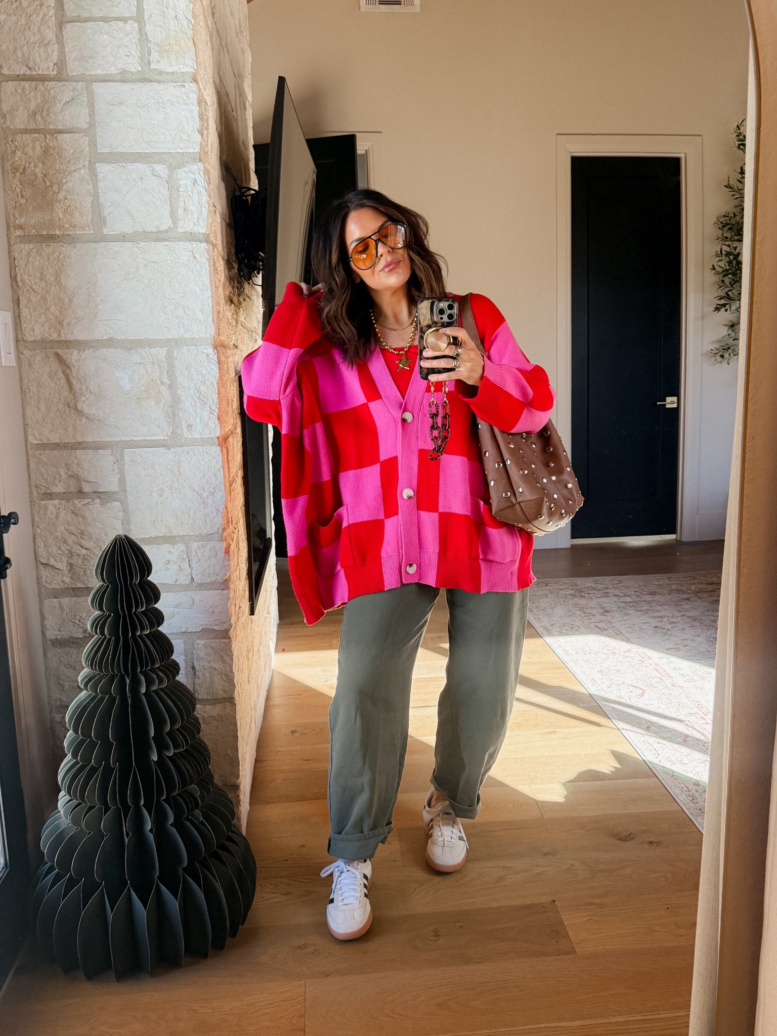 Dopamine dressing: makes me happy!
Sweater: L/XL
Jeans: 12
Sneakers: TTS


#LTKMidsize #LTKgrwm #LTKFindsUnder50