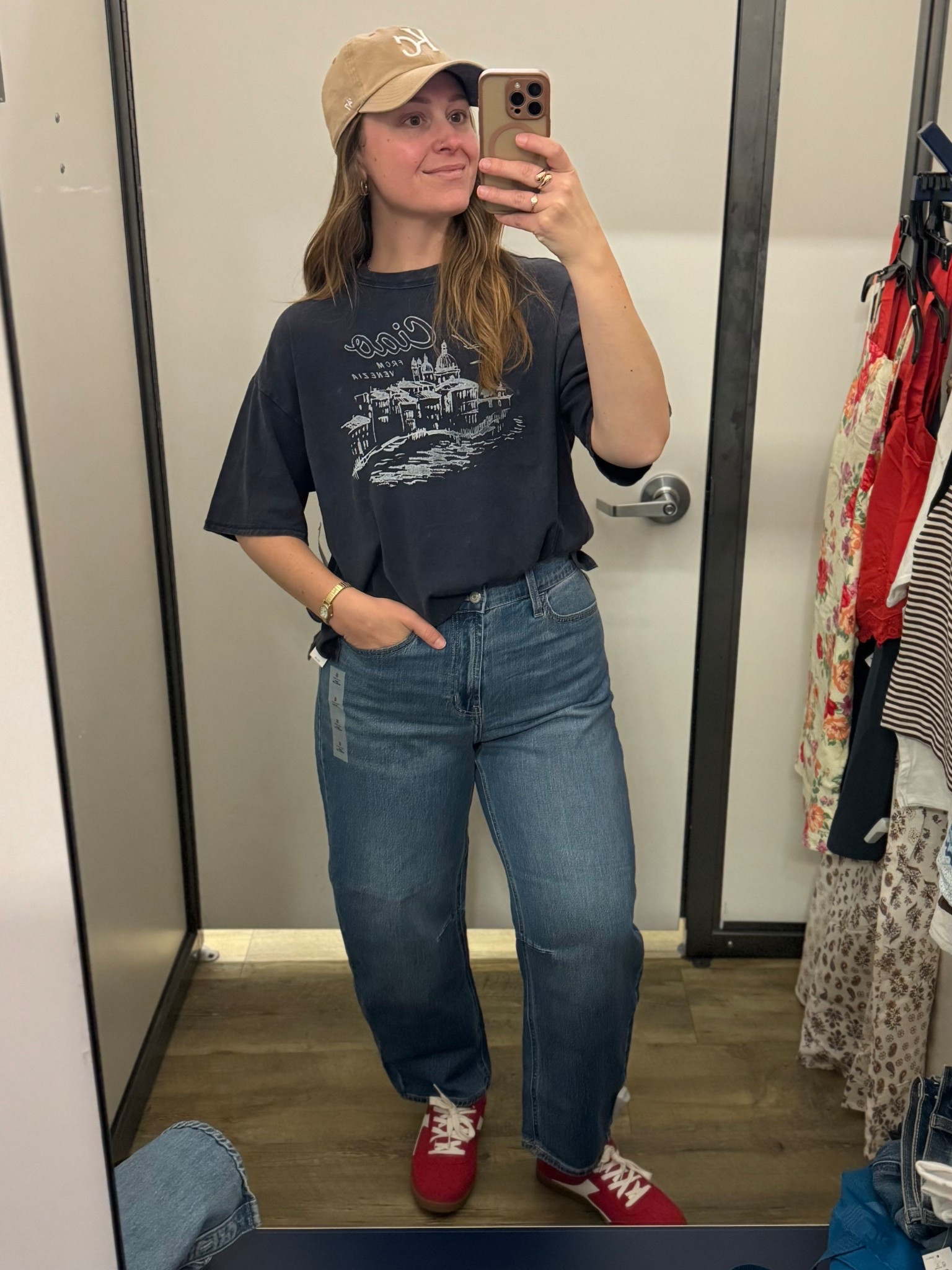 This tshirt is SO comfy and these barrel jeans are so good! 

#LTKPetite #LTKSaleAlert #LTKootd