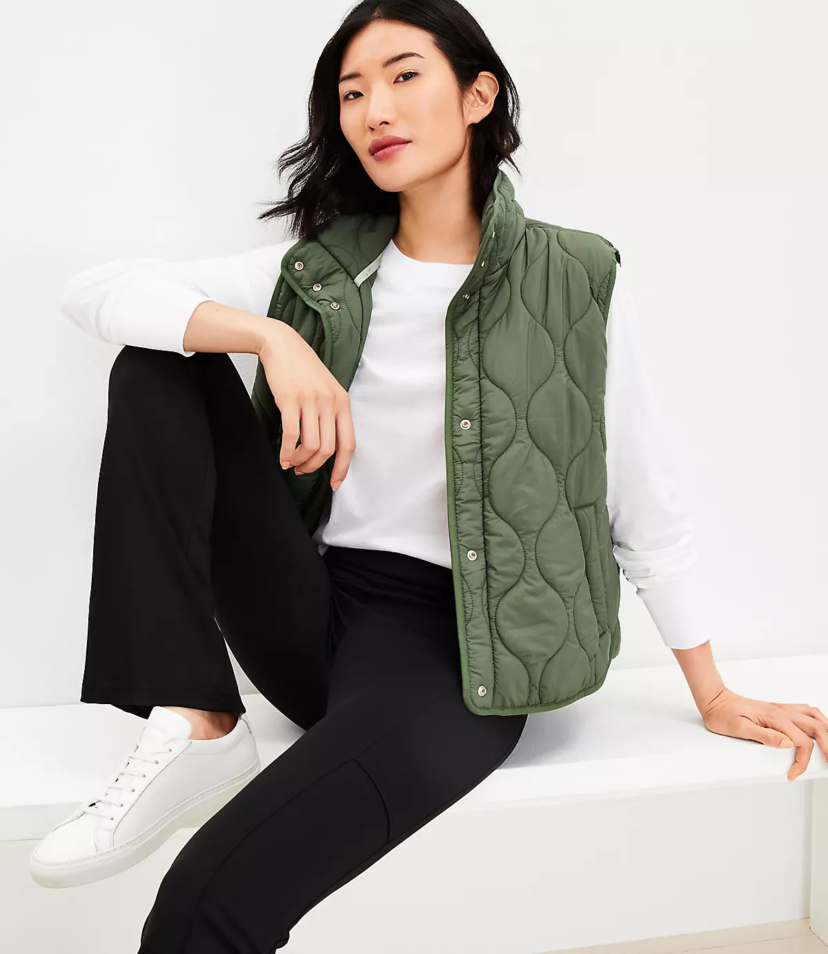 Lou & Grey Feel Good Flare Pocket Leggings | LOFT