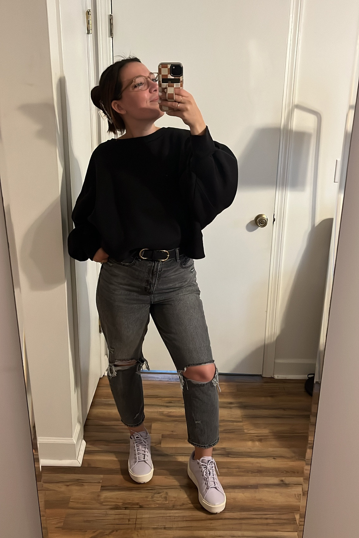 running errands in town today 🖤

sweatshirt from a local boutique years ago 🫶🏻

#LTKcurves #LTKFind #LTKstyletip