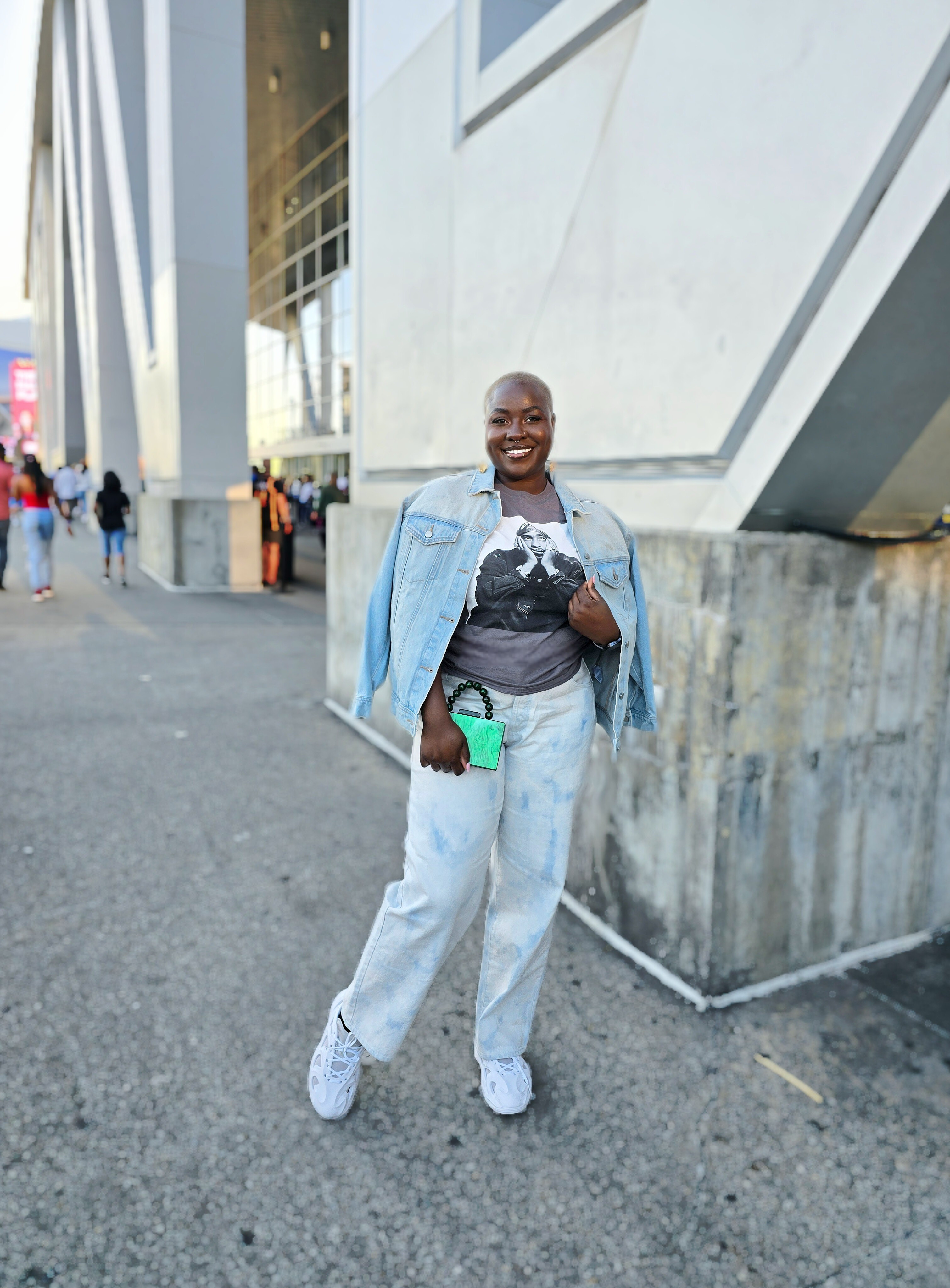 Went to my first WNBA game the other night 🙌🏿

#LTKShoeCrush #LTKItBag #LTKStyleTip