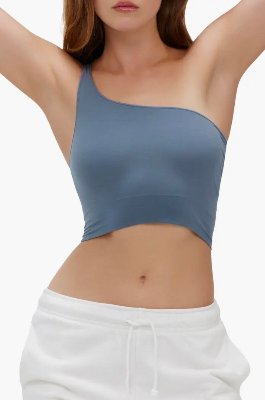 I love sports bras that have a little bit of style and character to it 

#LTKfitness #LTKsale #LTKmidsize