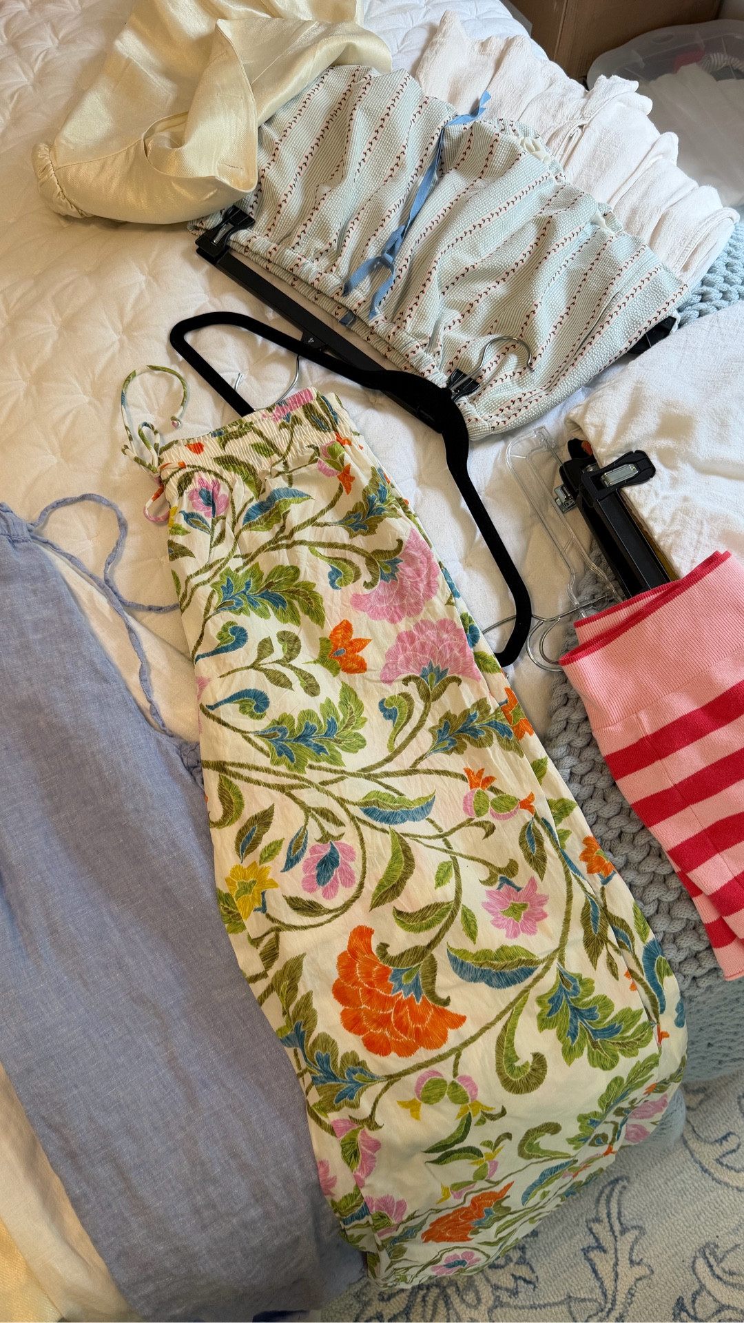 European Summer Guide to Shorts, Skirts, and Pants! Linking my favs here 

#LTKTravel #LTKSeasonal #LTKootd