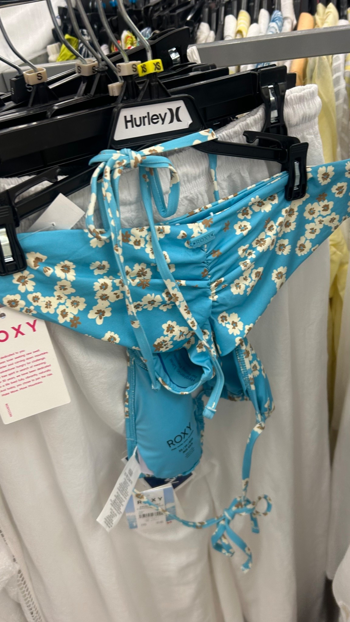 Roxy Maui margarita blue set 🩵

#LTKTravel #LTKStyleTip #LTKSwim