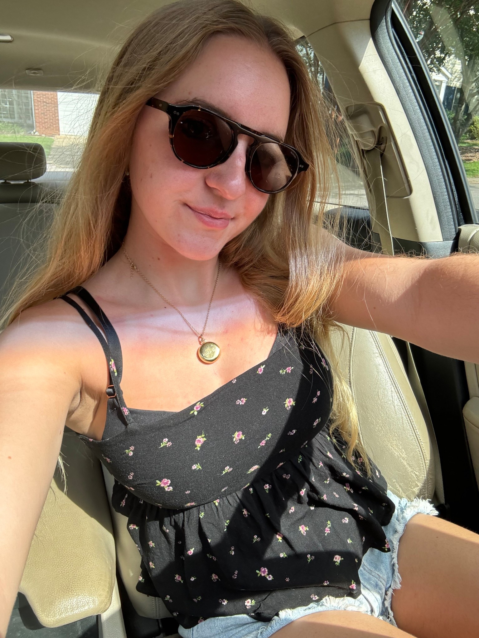 in love with these aviator sunglasses from Trudycoti on Amazon! 🕶️ so cute and perfect for looking stylish on sunny days

#LTKFindsUnder100 #LTKStyleTip #LTKFindsUnder50