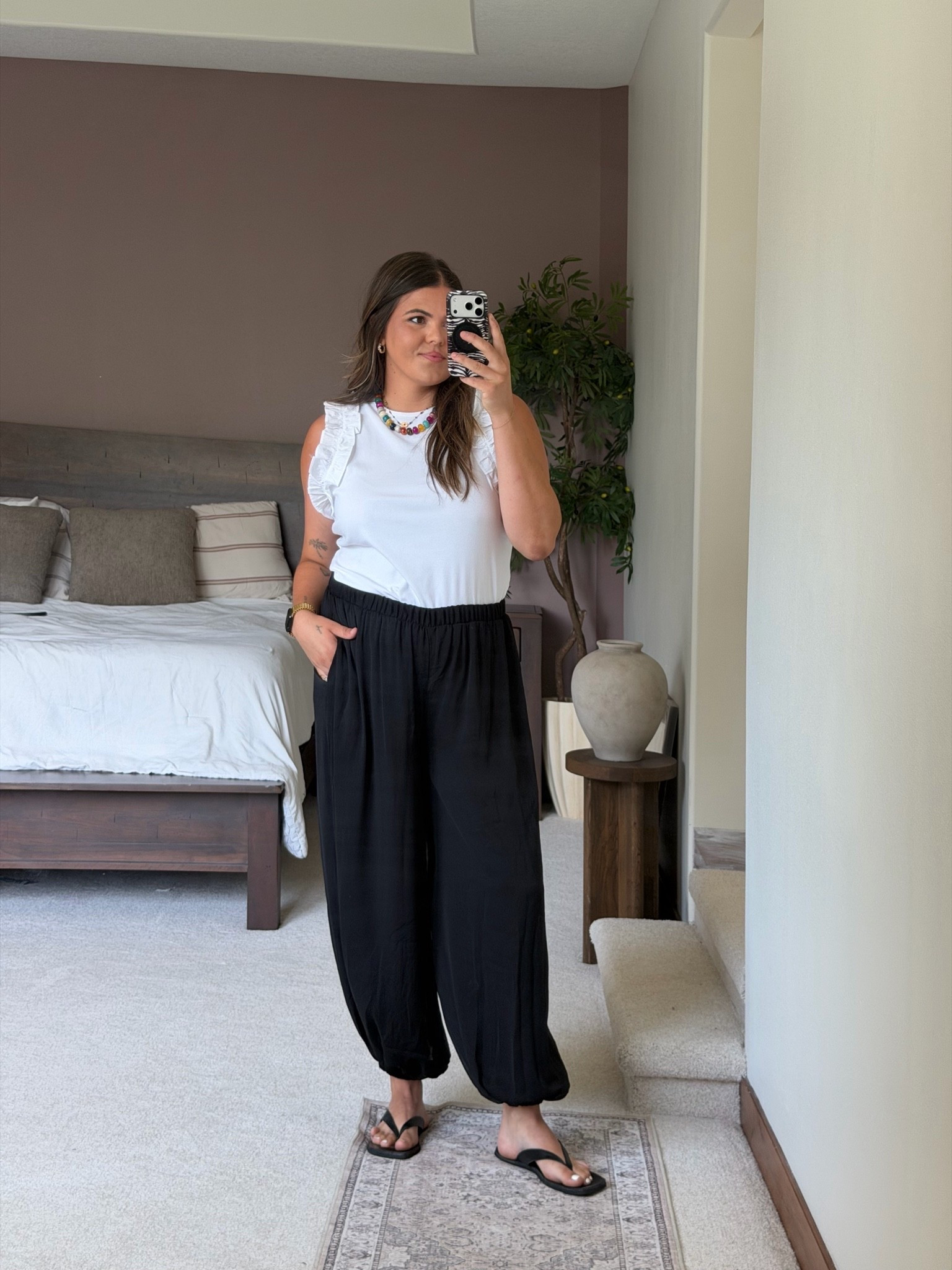Work outfit / teacher outfit / business casual outfit!

Balloon pants size large @Walmart  
Top @Walmart large
Shoes Amazon  

Midsize, size 12, size 14, mom style, curvy outfit, thick tummy approved