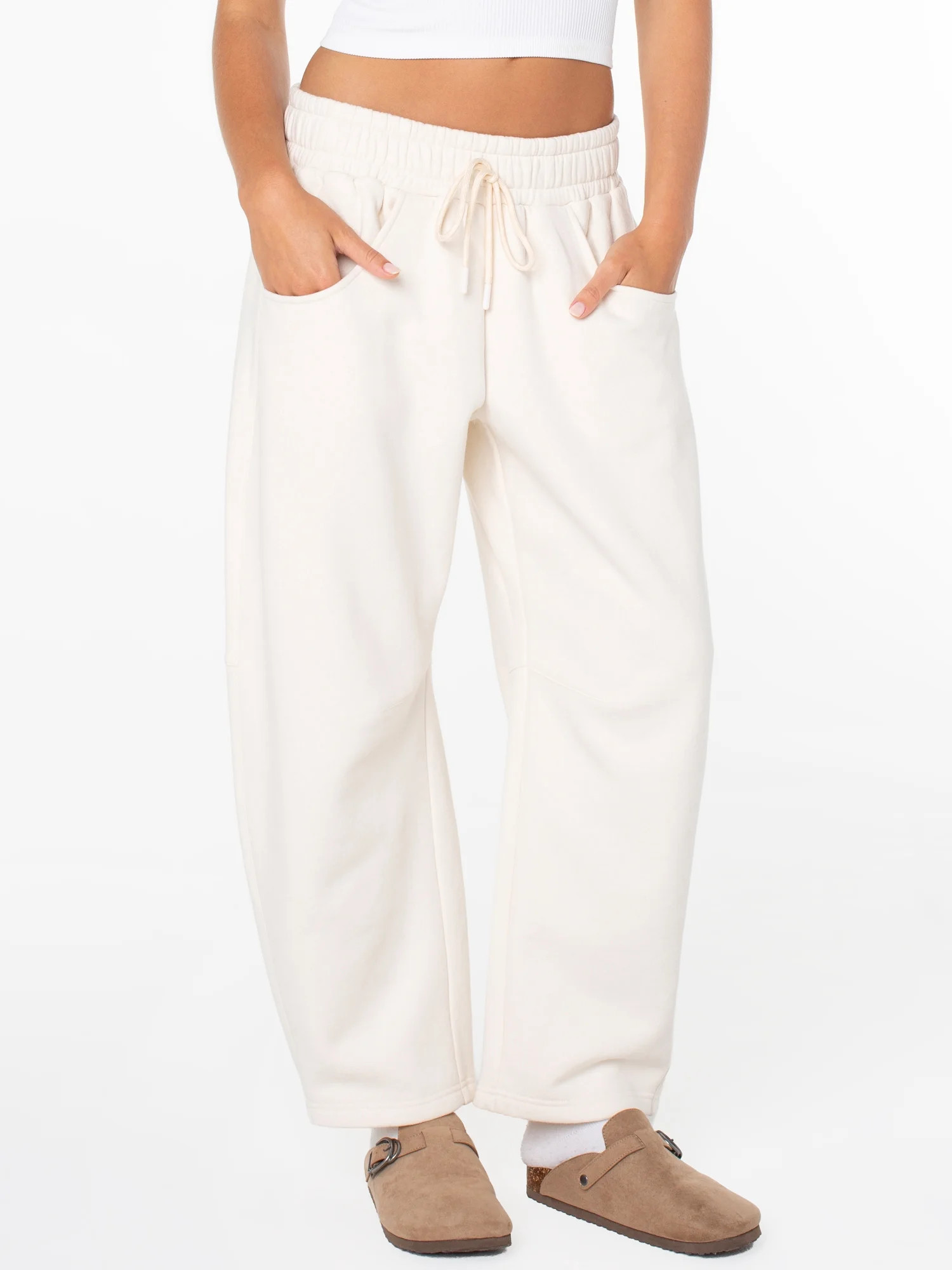 Celebrity Pink Women's and Women's Plus Fleece Barrel Sweatpant, Sizes XS-4X | Walmart (US)