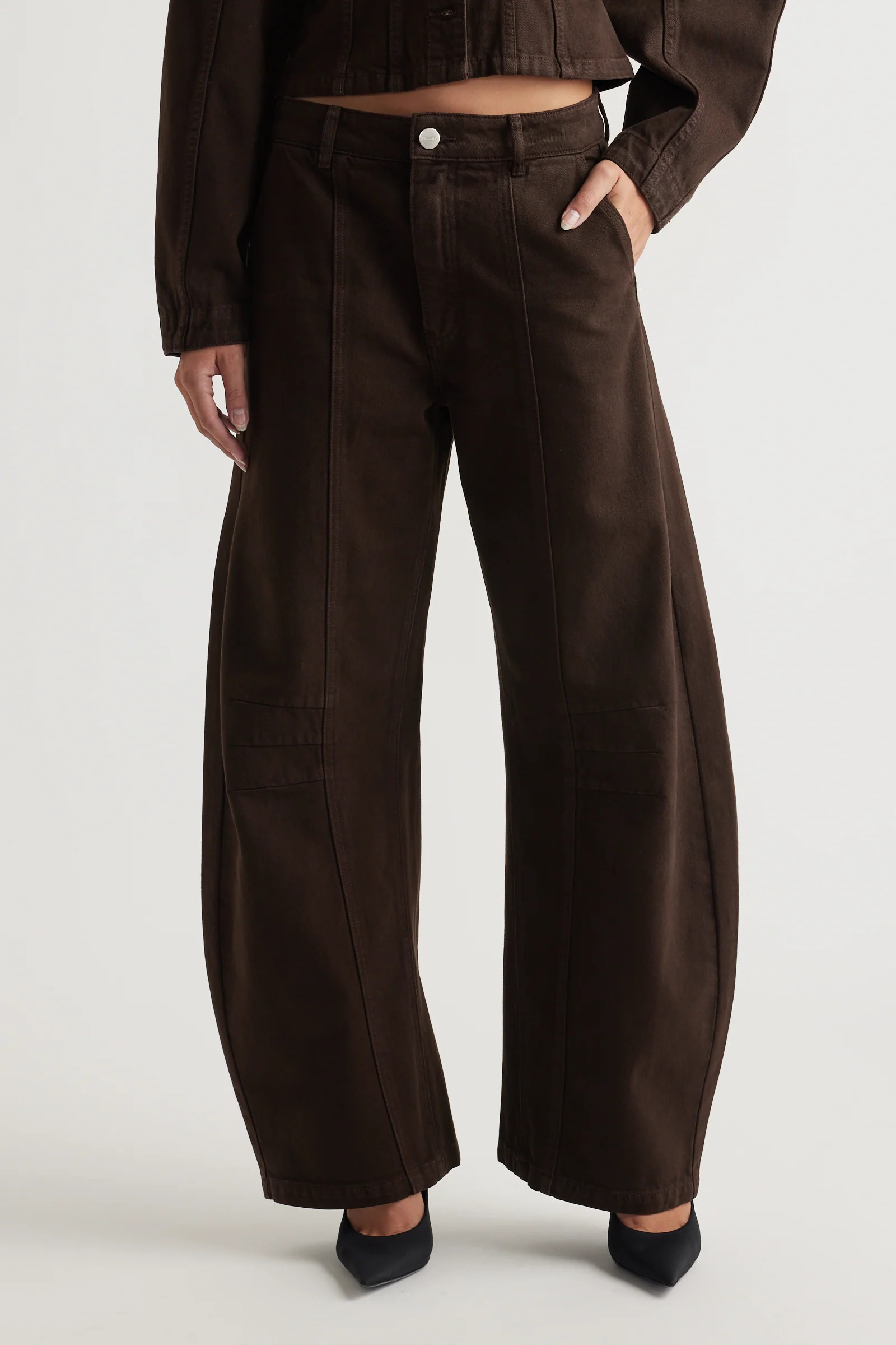 Amaya Barrel Jean - Truffle Brown | DECJUBA