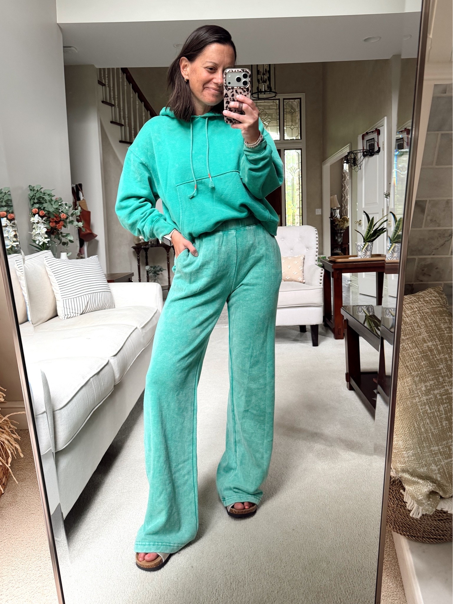 Slant set! Size up in the sweatshirt - down in the pants! Pants are too long for me at 5’4”.

Sweatshirt - M
Pants- xs

#LTKootd #LTKmomlife #LTKgrwm