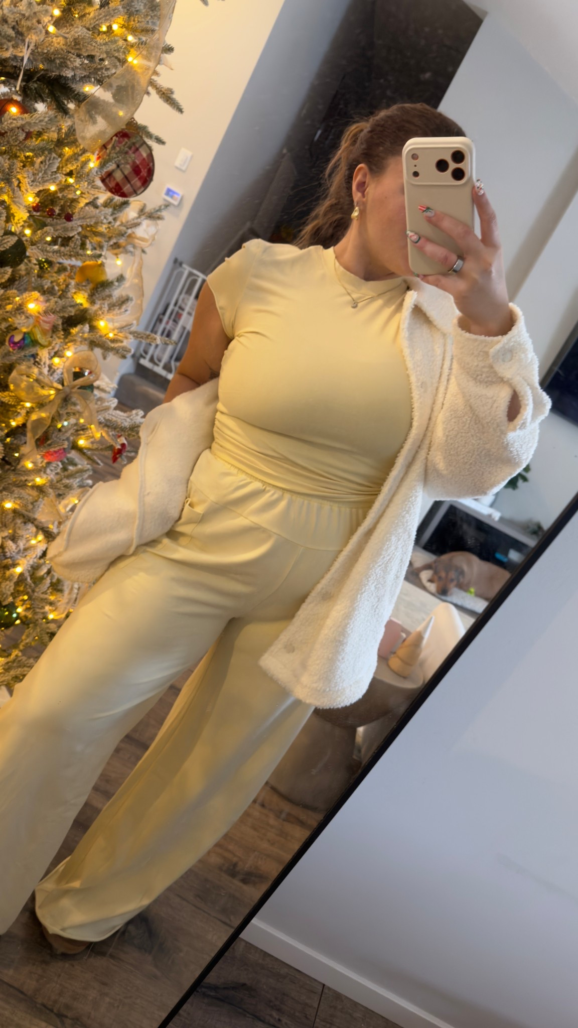 Realistic hot mom ootd

#LTKMidsize #LTKmomlife #LTKootd