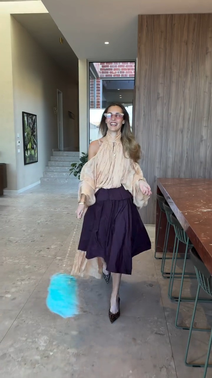 The skirt chronicles continue. Do I resign all of my pants from this point onwards? 

 #LTKaustralia #LTKspring #LTKsummer