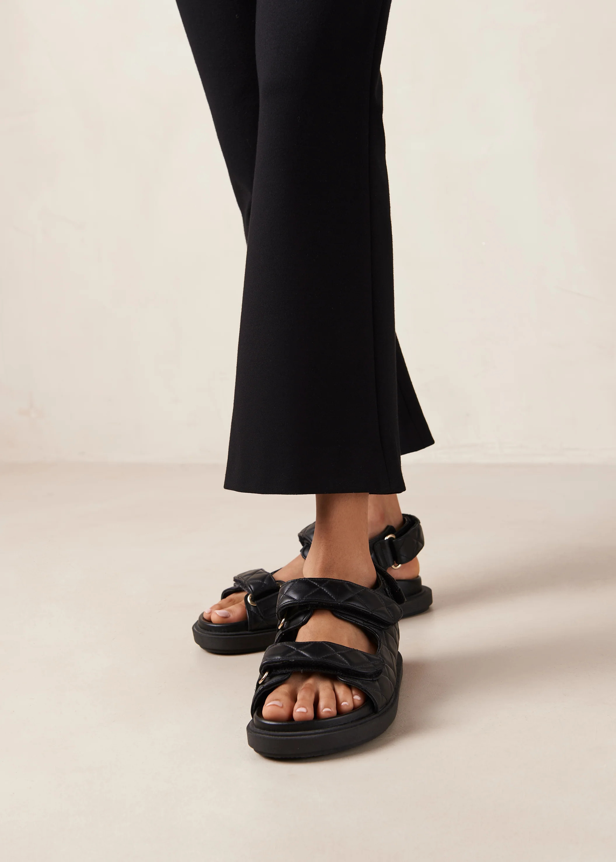 Hook-Loop - Black Leather Sandals | Alohas FR