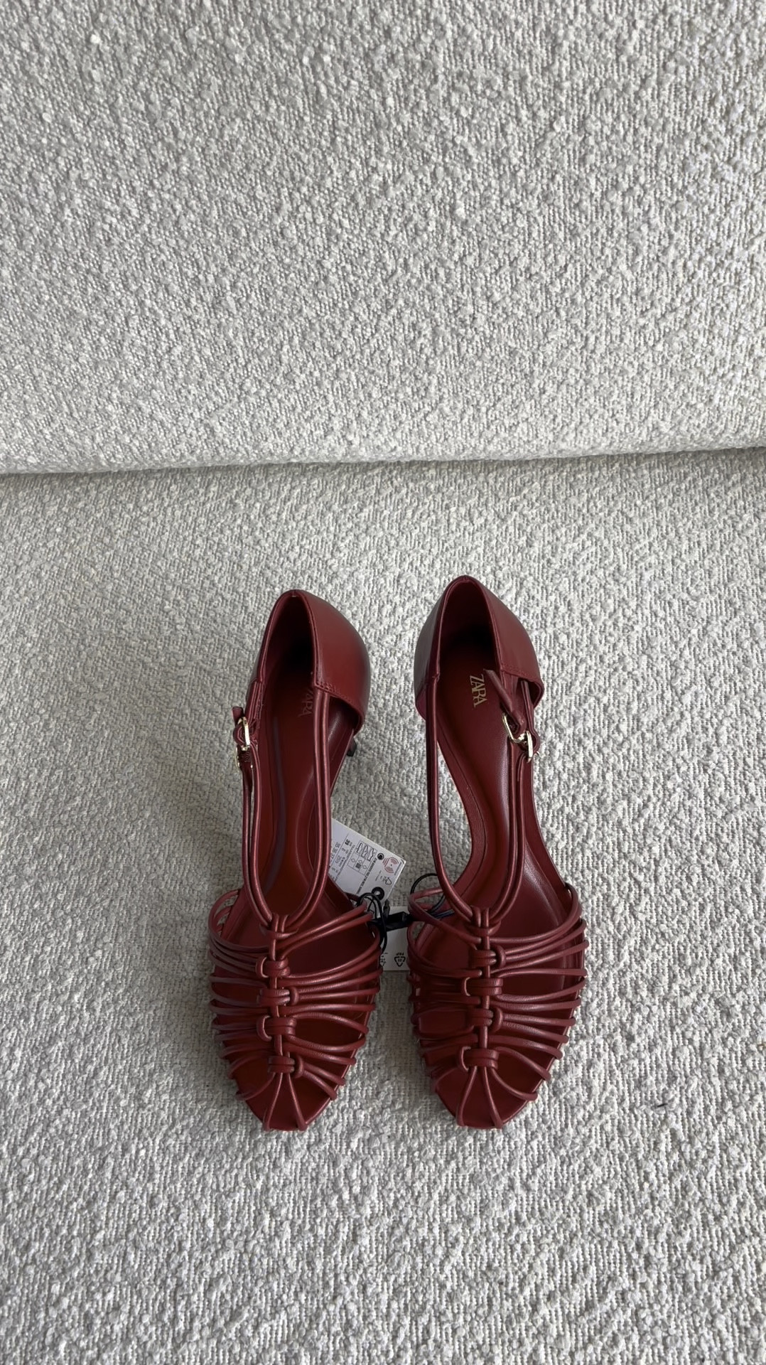 The perfect red shoes
#zara #zarawomen #zaranew #springfashion #redshoes

#LTKMostLoved #LTKShoeCrush #LTKWatchNow