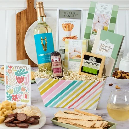 Mother's Day Classic White Wine Gift | GourmetGiftBaskets.com