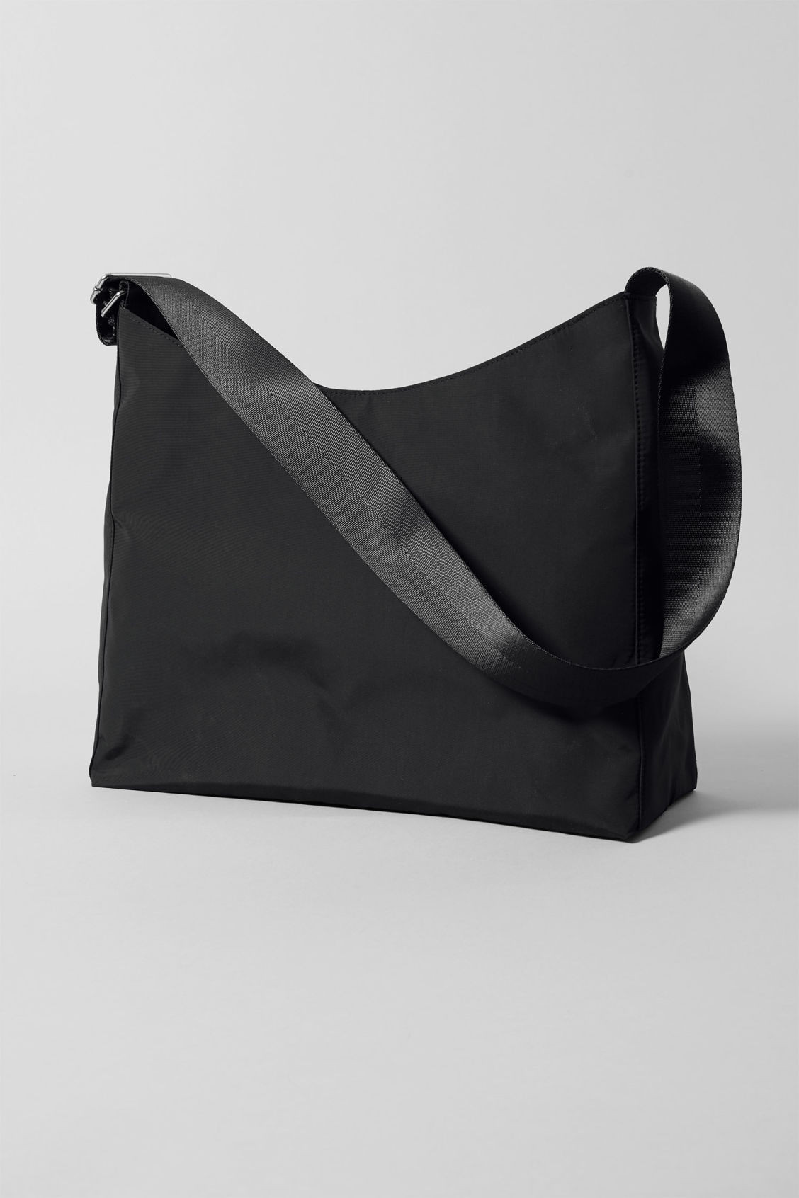 Carry Bag | Weekday