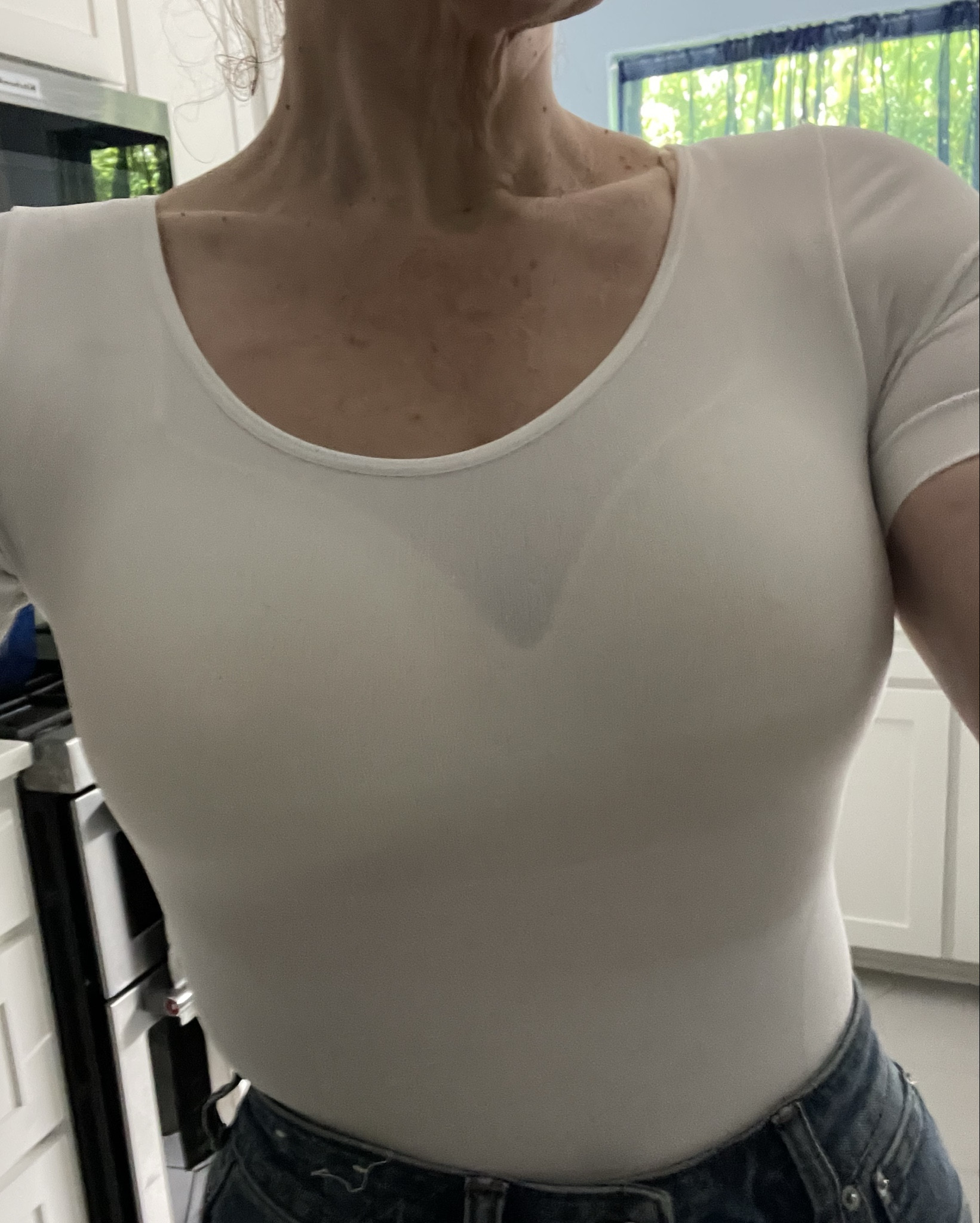 Y’all. I don’t love bras. I’ve been able to get away without wearing one for years- and this @shapermint bra is everything. Shapes. Lifts. And so comfy it was aok after falling asleep during movie night! #investmentpue e 

#LTKStyleTip #LTKSeasonal #LTKFindsUnder100