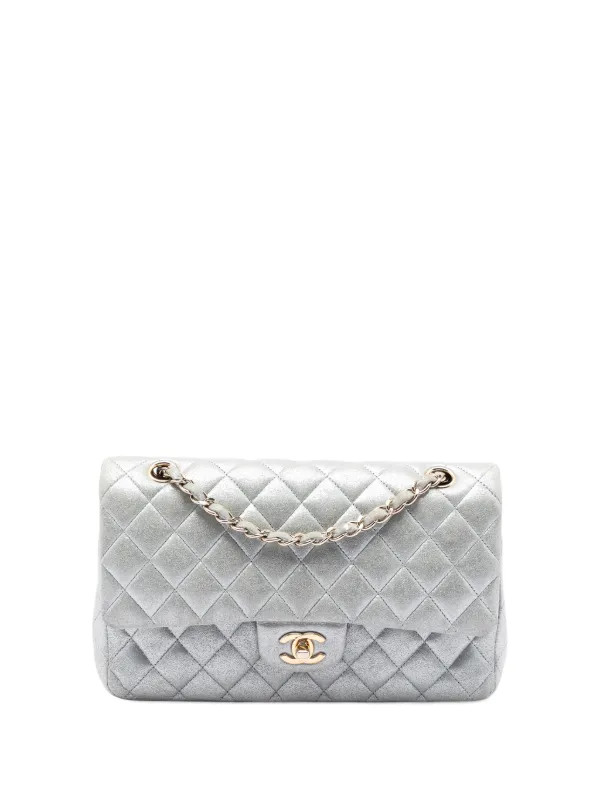 2011 mittelgro\u00dfe Classic Double Flap Schultertasche aus Lammleder in Metallic-Optik | Farfetch Global