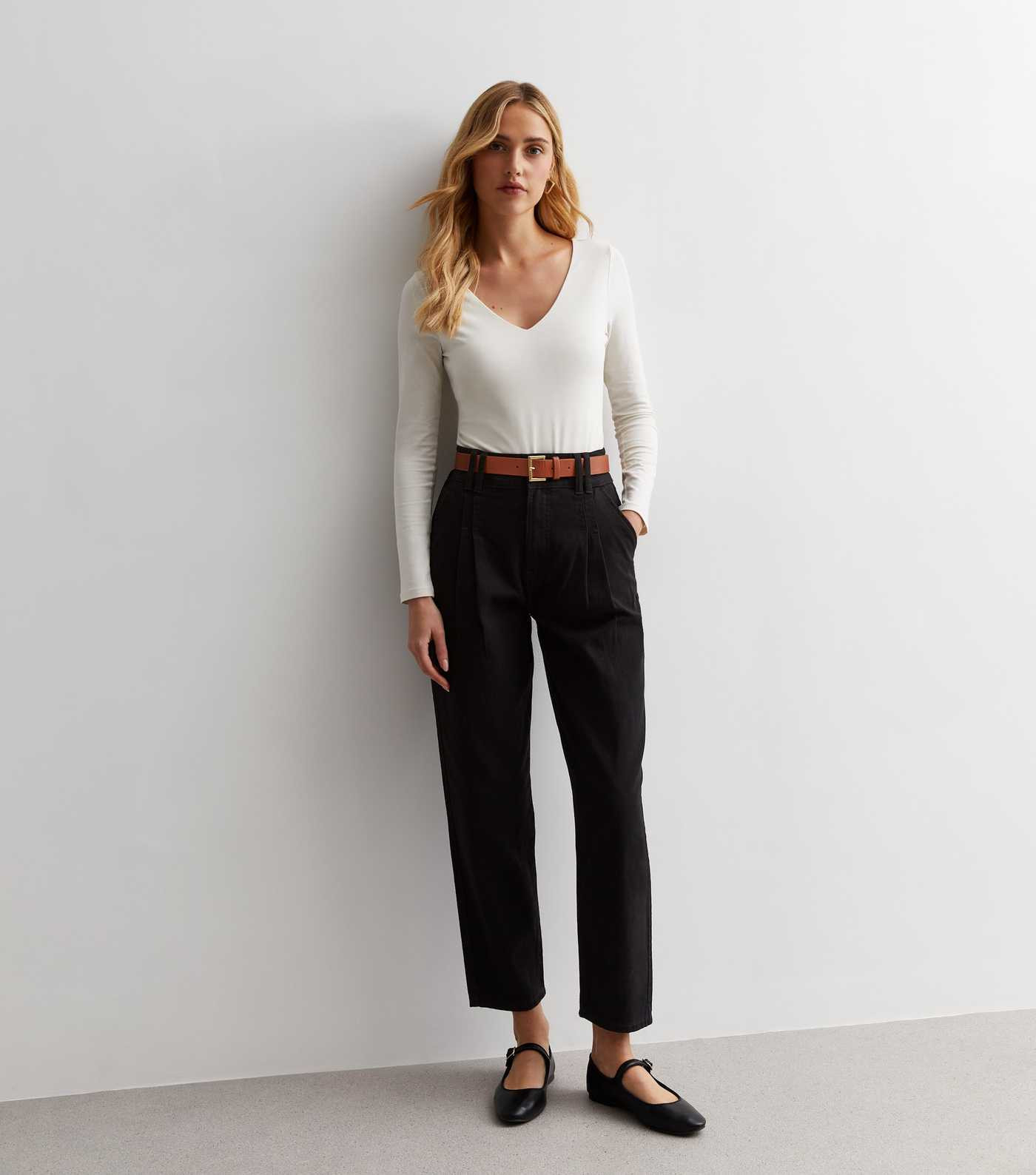 Black Denim Belted Crop Trousers | New Look | New Look (UK)