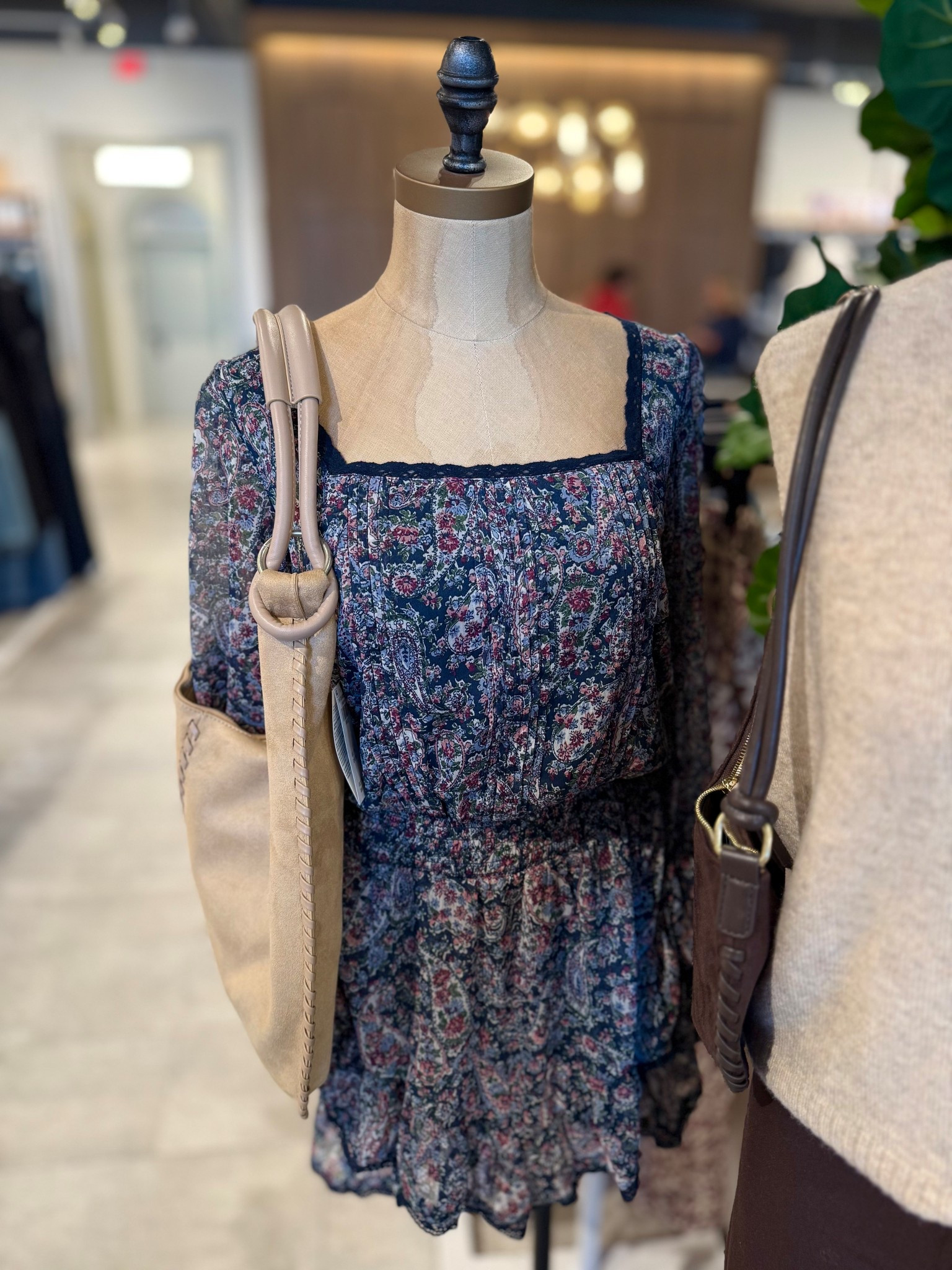 Fund the CUTEST dress at Abercrombie! Perfect for date night, bachelorette parties, and girls brunch 💗 TTS (Medium)

#LTKValentine #LTKMidsize #LTKootd
