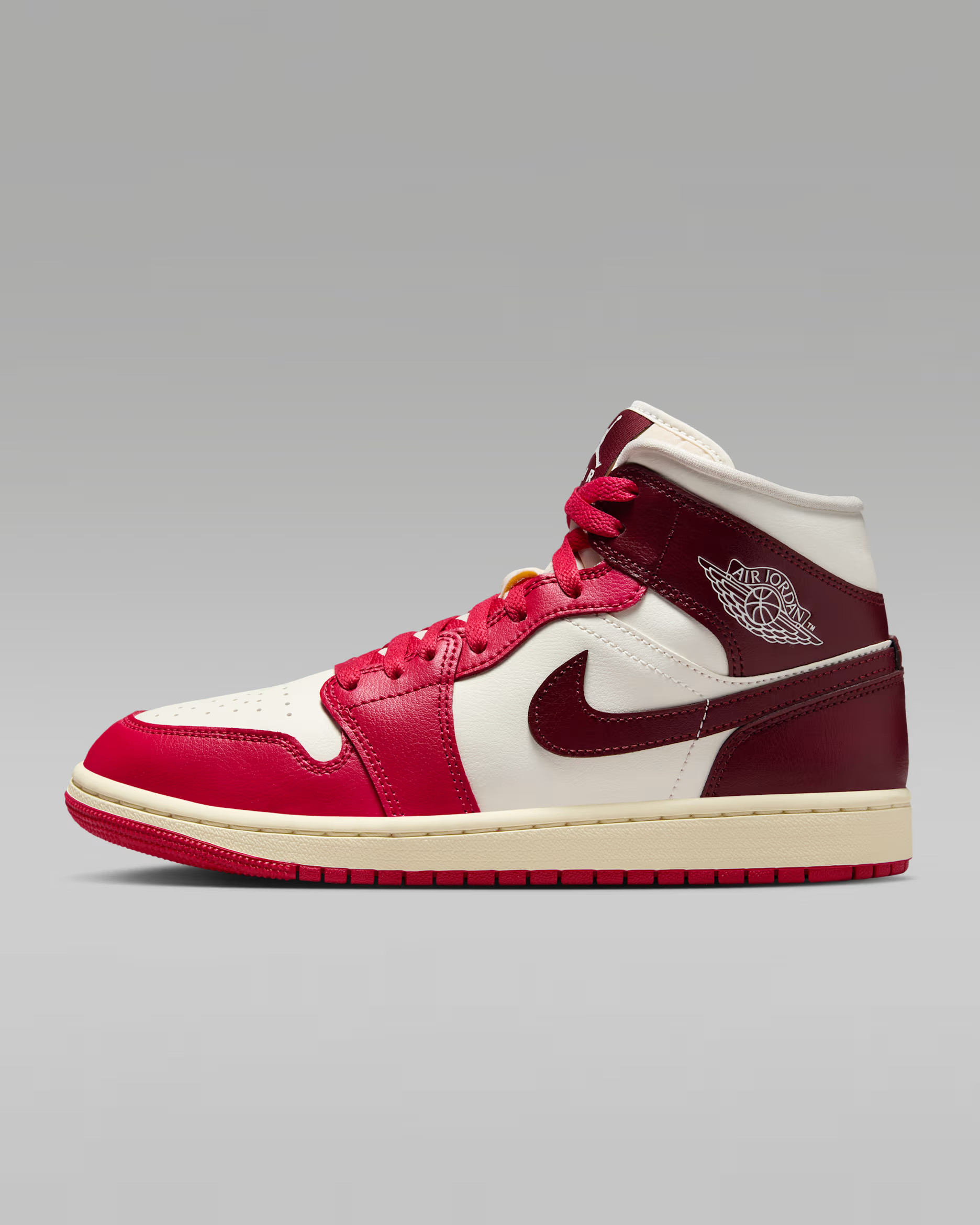 Air Jordan 1 Mid Women's Shoes | Nike (US)