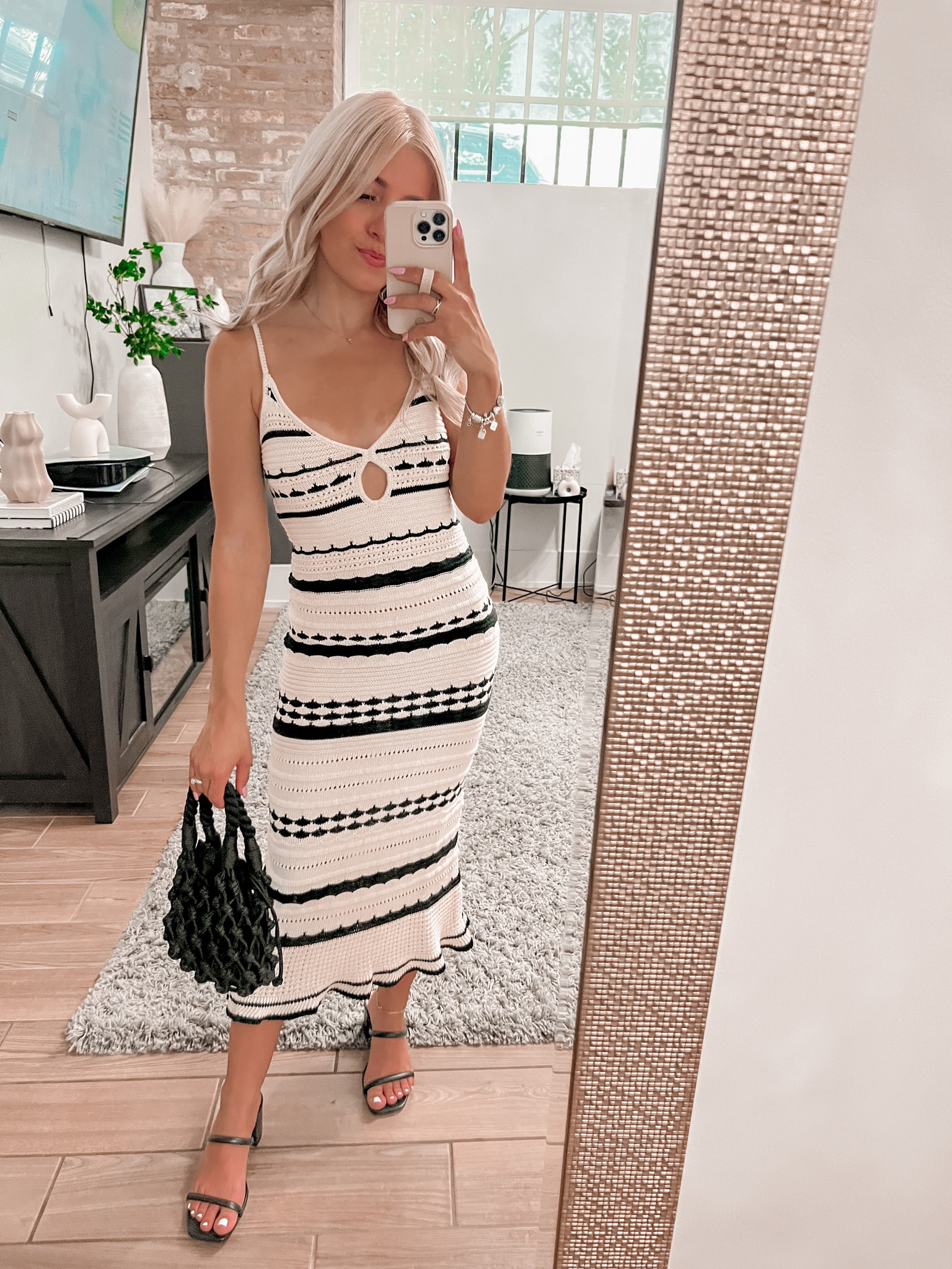 H&M dress
Spring dress
Summer dress
Crochet dress
Vacation outfit 
Honeymoon outfit idea
Crochet bag
Black heels
Neutral outfit 
Festival
Beauty 
Maxi dress
Vacation
Wedding guest 


#LTKFestival #LTKBeautySale #LTKtravel