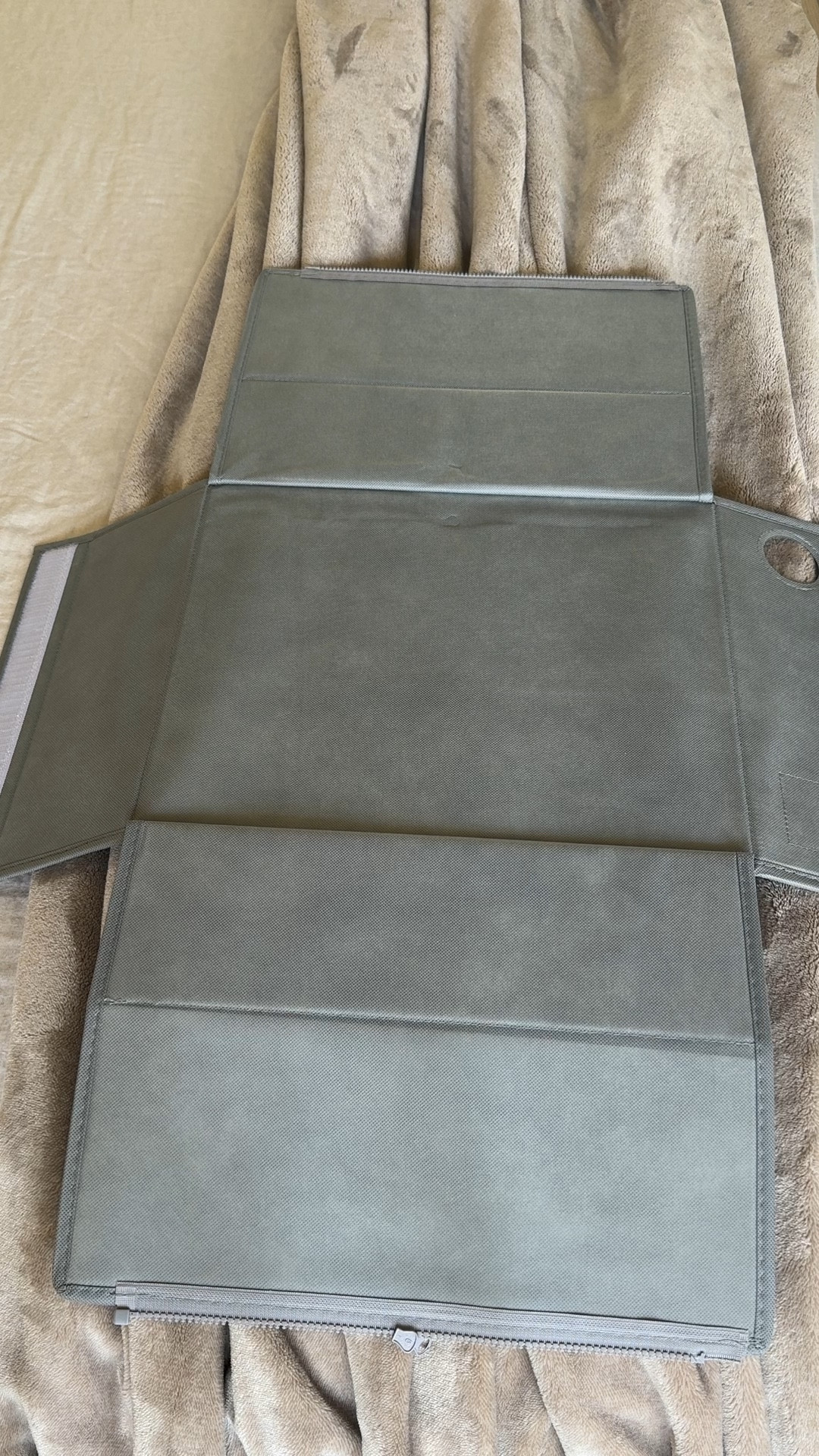 Amazon bedding sheet organizer! 

#LTKHome #LTKSaleAlert #LTKVideo