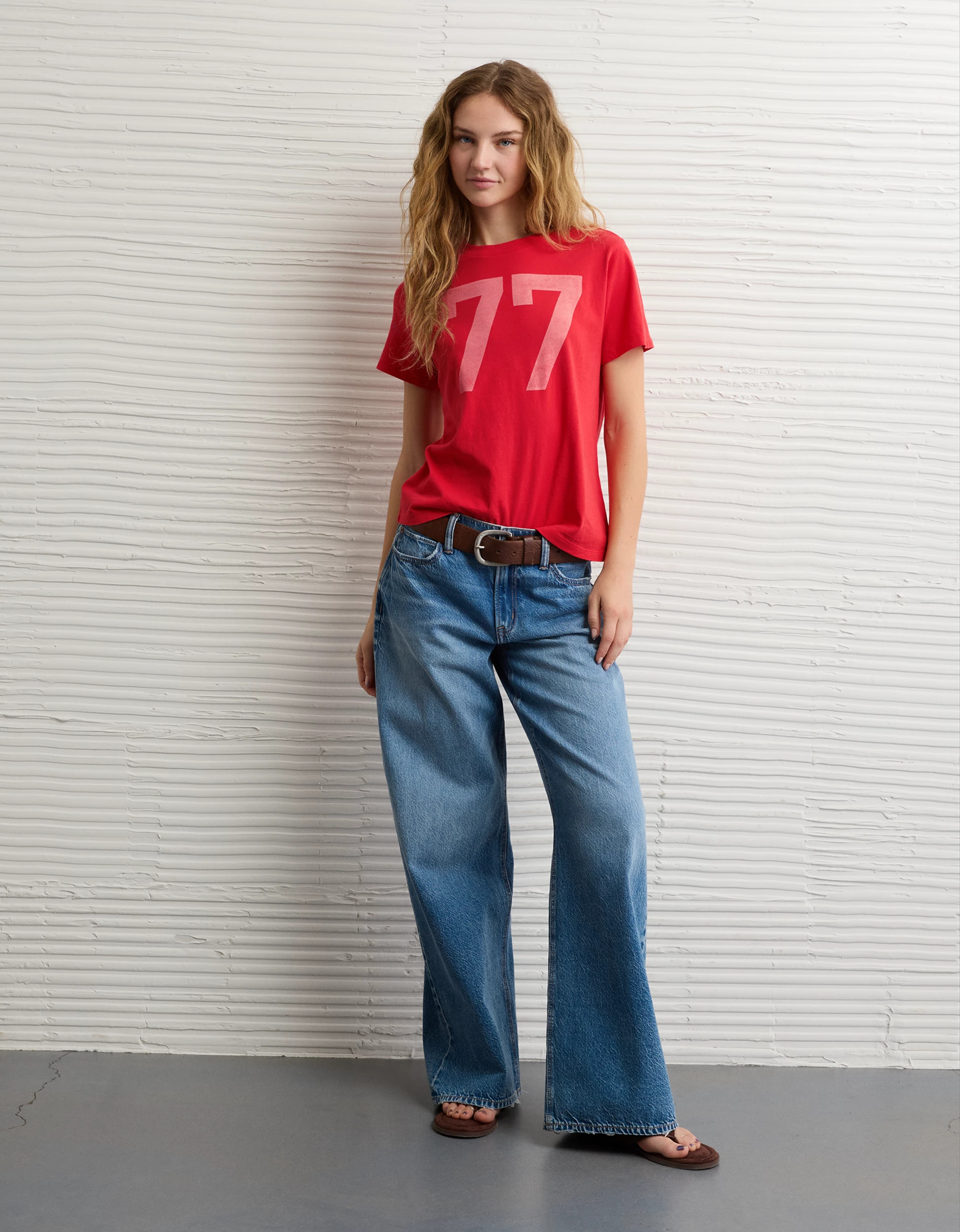 AE Everyday Graphic T-Shirt | American Eagle Outfitters (US & CA)