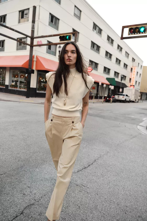 MARKED SHOULDERS KNIT TOP | Zara US