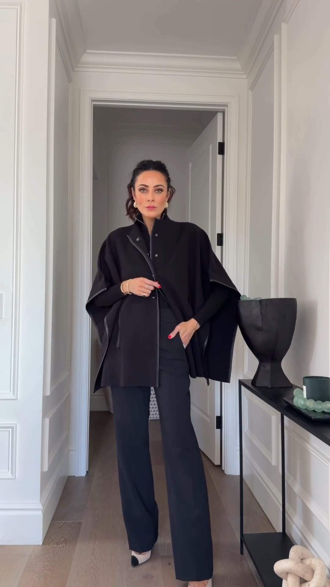 Stepping into fall office style From casual Friday's to presentation days and happy hour meetings you'll look polished perfect! 
Jacket XS
Top XXS
Trousers 0 Long 
Ruana XS
Jeans 0
Pullover XXS



Office style, workwear

#LTKSeasonal #LTKOver40 #LTKWorkwear