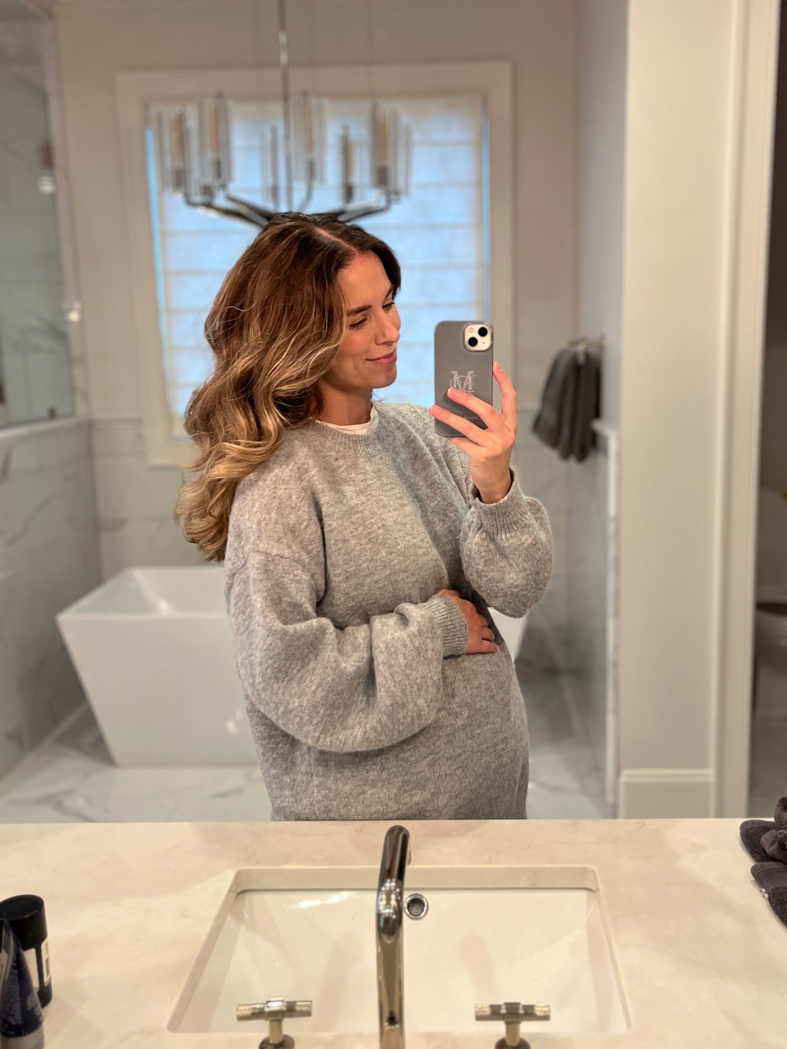 A simple and cozy look at 9 months pregnant in an oversized sweater that I have worn since the beginning 

#LTKSeasonal #LTKFindsUnder100 #LTKBump