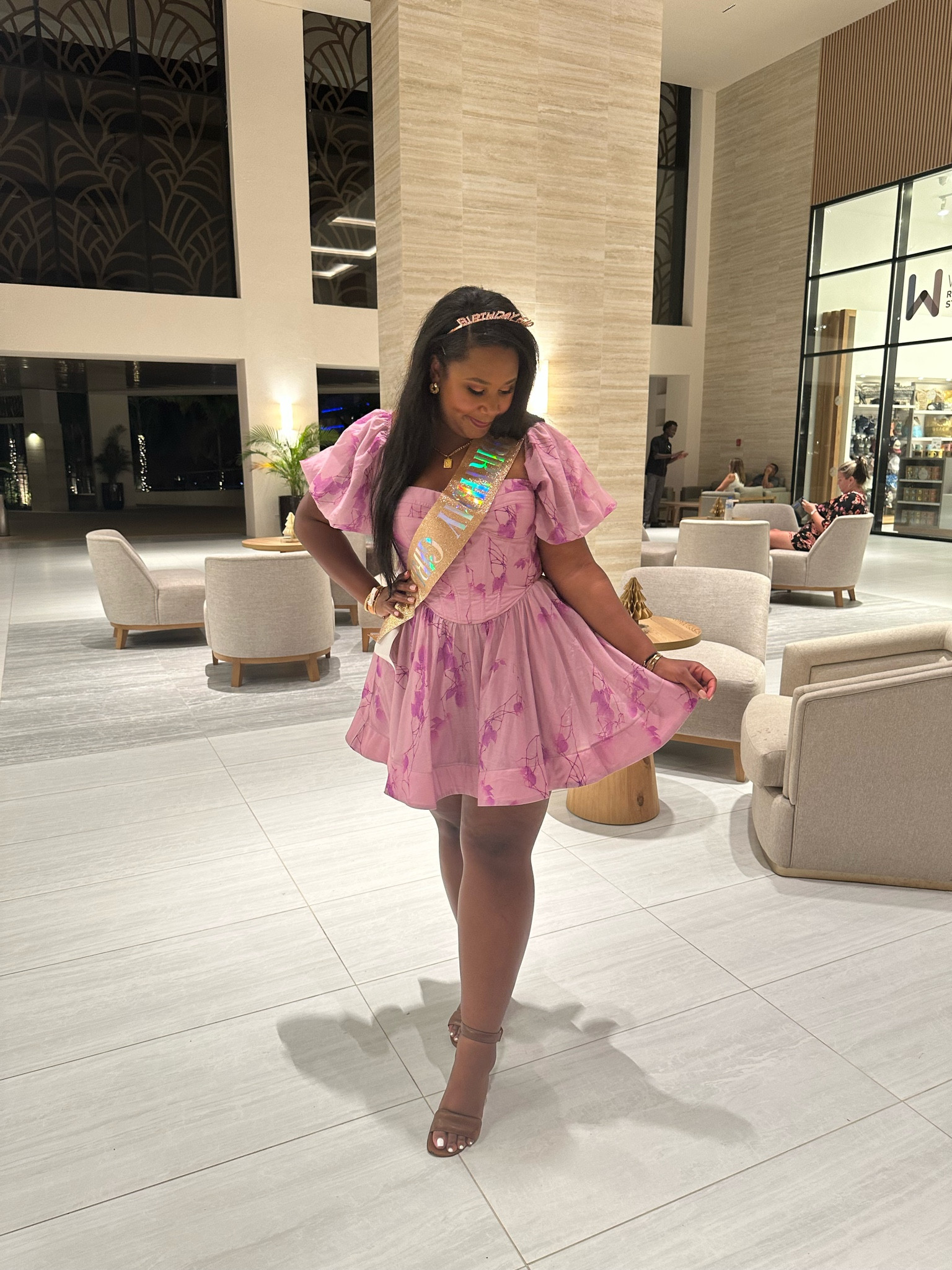 Bardot Birthday Princess Dress 👸🏾🥳 #midsize #birthdaydress #princessdress #disney

#LTKmidsize #LTKCyberWeek #LTKfindsunder100