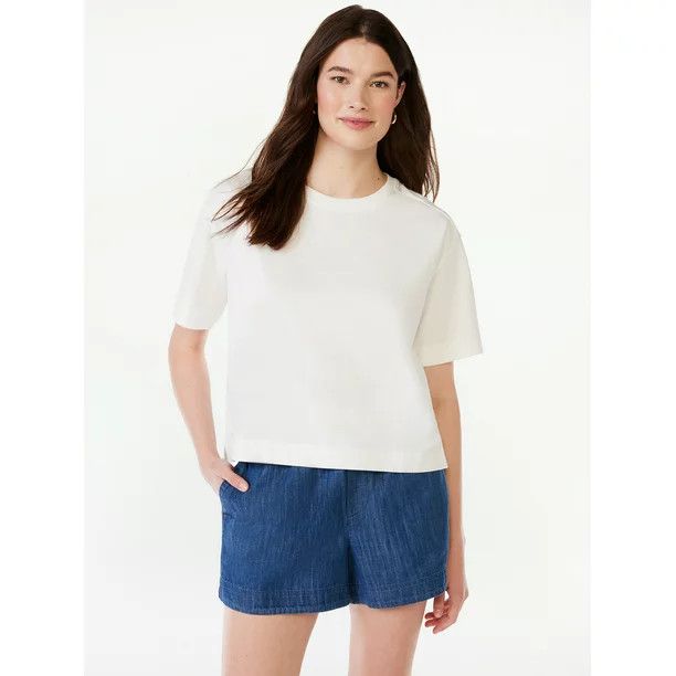 Free Assembly Women’s Square T-Shirt with Short Sleeves, Sizes XS-XXXL | Walmart (US)