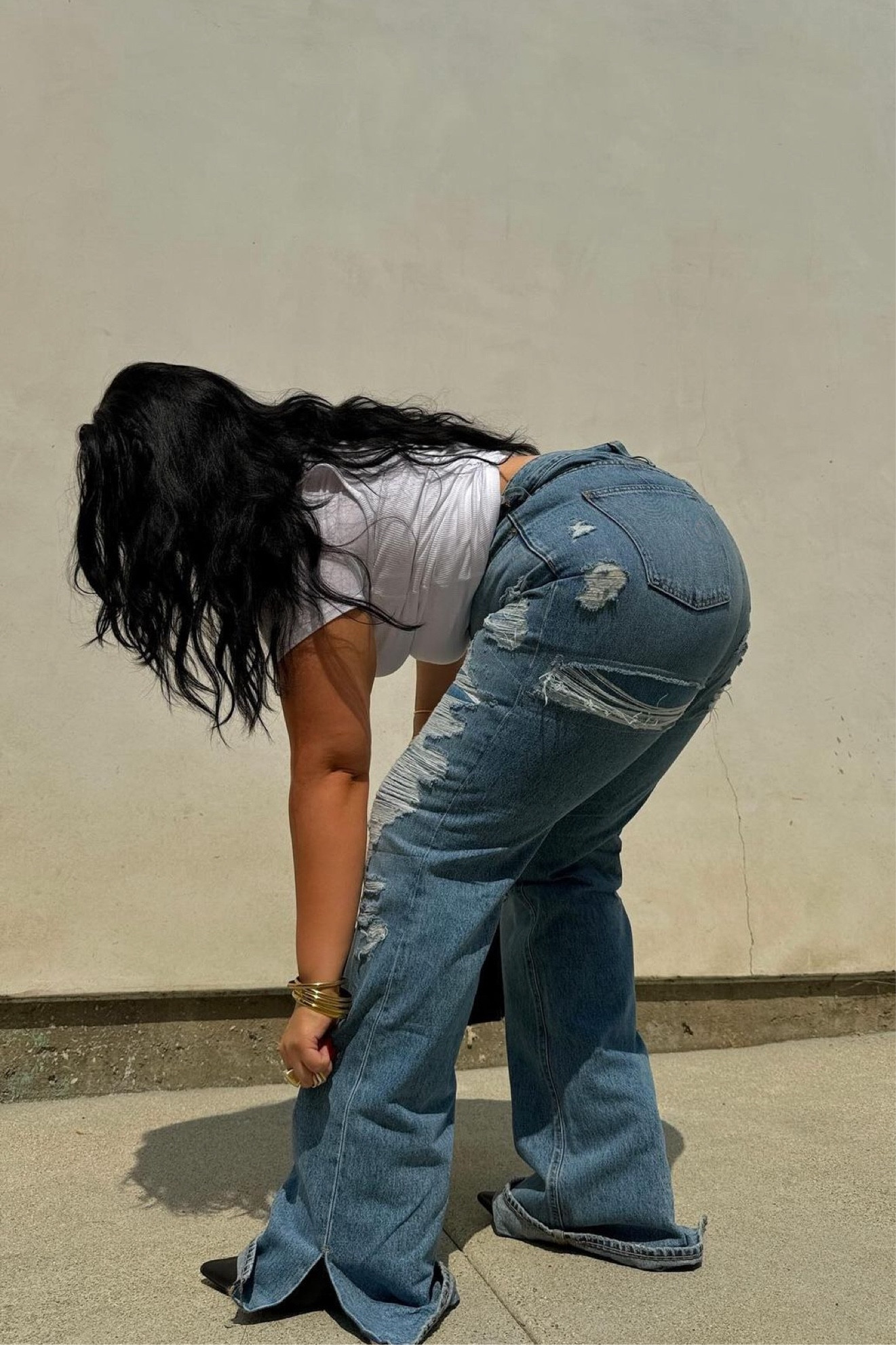 Yall know how i feel about ripped jeans🥵

Plus size jeans, jeans, denim, distressed denim, summer outfit

#LTKMidsize #LTKStyleTip #LTKPlusSize