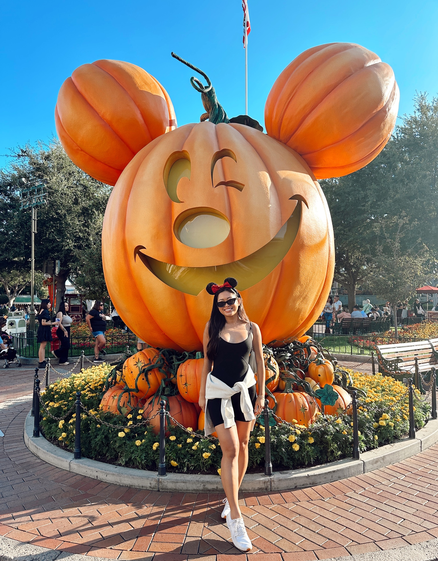 Disneyland for my birthday 🧡🎉🎃

#LTKHolidaySale #LTKbeauty #LTKHalloween