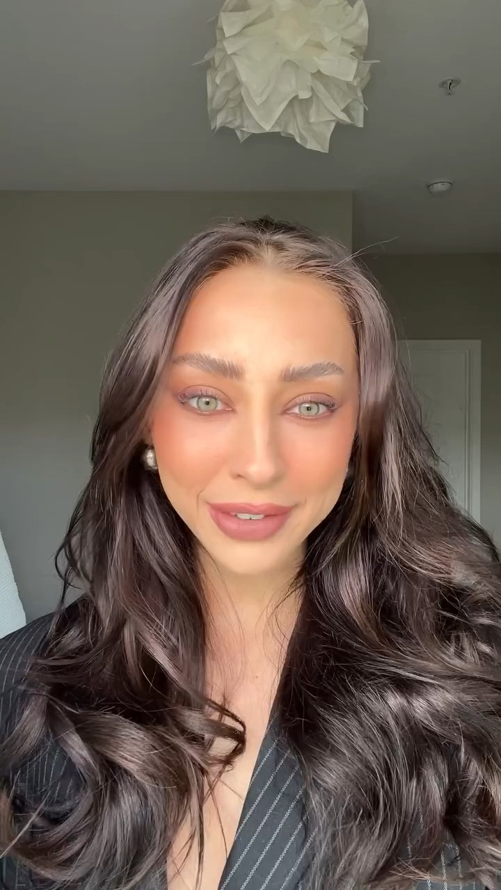 I’m loving the Contrast Theory Trend and found out I’m high contrast with @pradabeauty 

.

.

@sephora #pradabeauty #contrastmakeup #highcontrast #makeuptutorial #ad