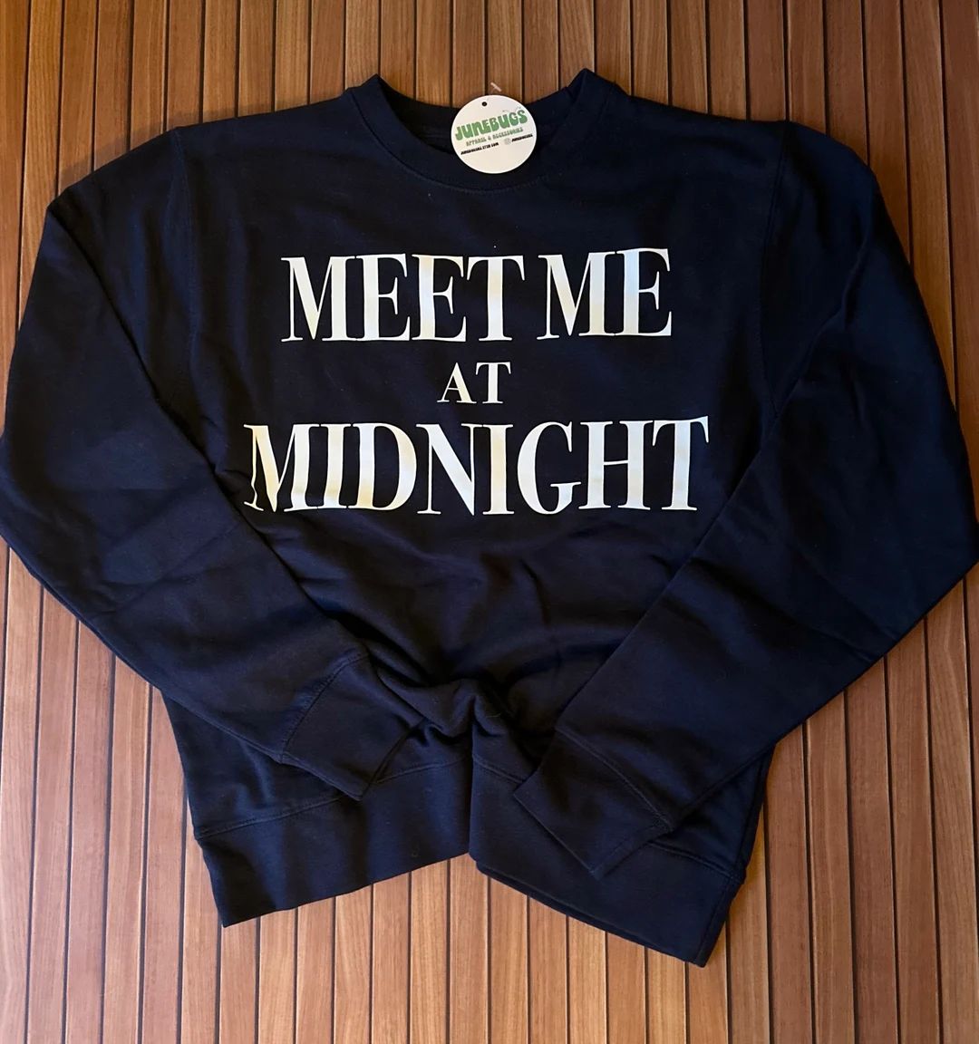 Midnight Sweatshirt, Meet Me at Midnight, New Years Sweatshirt, Mom and Me, Cozy Sweater, Fleece ... | Etsy (US)