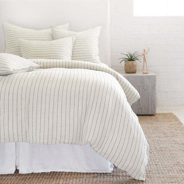 Blake Cream / Grey Striped Linen Queen Duvet Cover
     
  20% OFF | Scout & Nimble