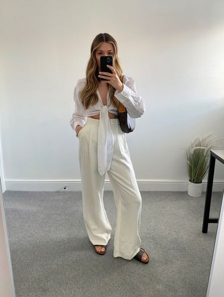 Ways to wear brown birkenstock sandals 🤎

Linen tie top, white linen tailored trousers and Louis Vuitton bag. Both my top and trousers are Zara. 


#LTKstyletip #LTKeurope #LTKSeasonal