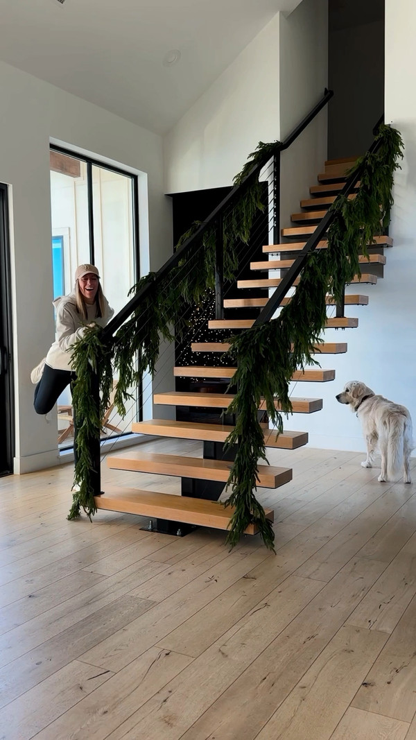 Transform your staircase with this lush, festive look!