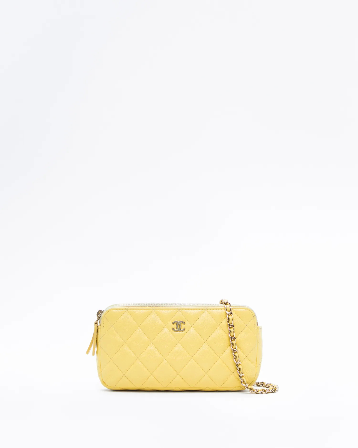 Caviar Quilted Clutch with Chain | Vivrelle