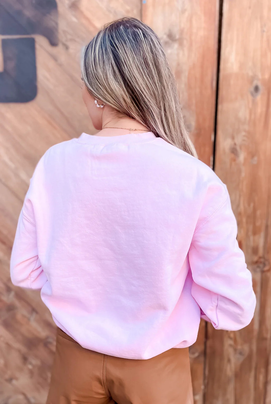 Dolly Kissing Santa Sweatshirt Small | Tucker Brown