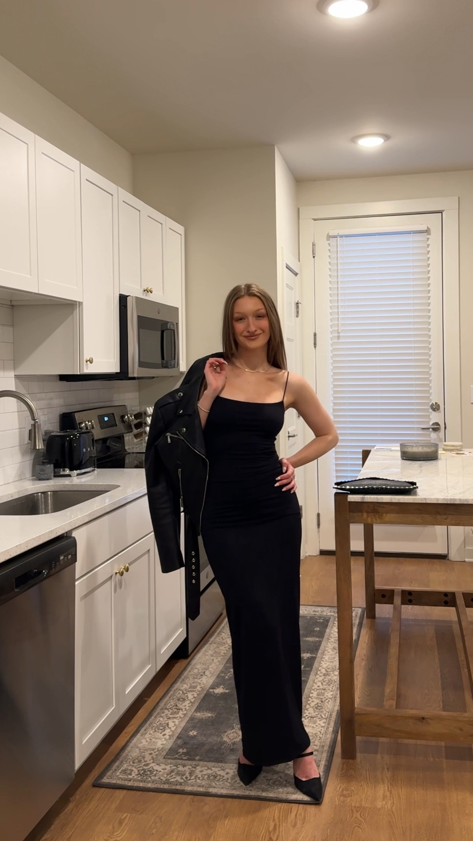 The way I’m *obsessed* with this Skims dress dupe from Amazon 

#LTKfindsunder50