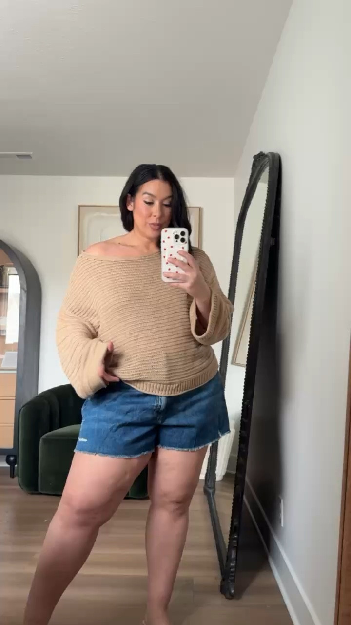 Easy midsize @Aerie  spring/ summer look! Love this top paired with these denim shorts! 
-
-
-
Aerie, Midsize, Midsize OOTD, Denim shorts, Spring OOTD, Summer OOTD, Curvy fashion, Midsize denim

#LTKootd #LTKSeasonal #LTKMidsize