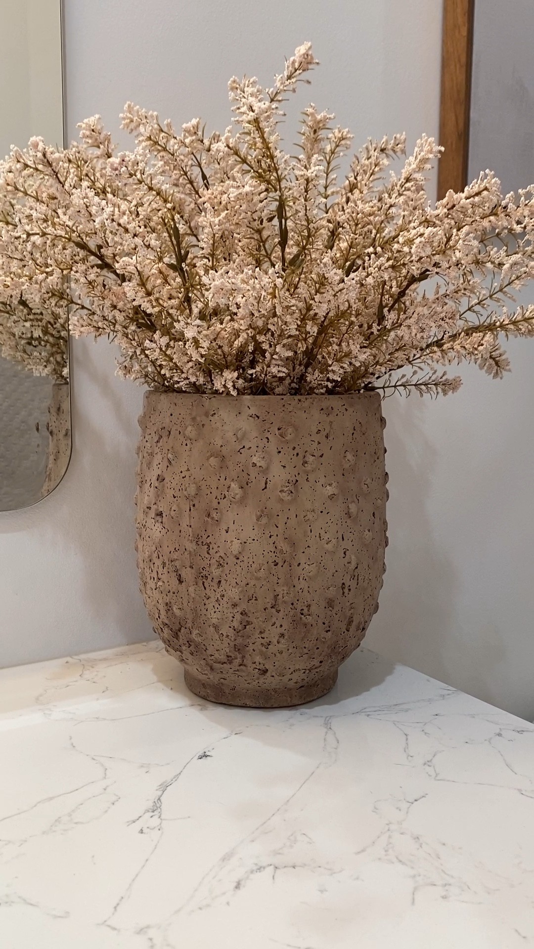 Hobnail vase and fall floral

Fall decor, fall stems, rustic vase, beige vase, modern farmhouse, seasonal decor

#LTKSeasonal #LTKhome