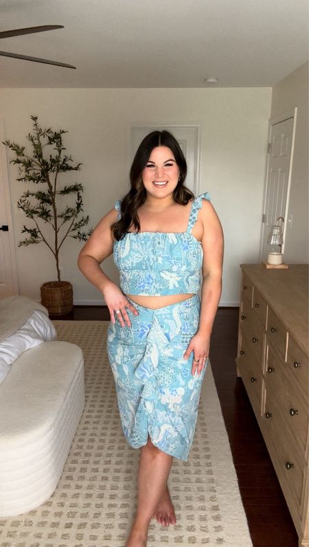 Midsize summer outfits from Abercrombie! This matching set is SO pretty and the print just screams vacation

Top - large 
Skirt - large tall 

Abercrombie, Abercrombie haul, Abercrombie summer, summer fashion, vacation outfit, travel outfit


#LTKfindsunder100 #LTKmidsize #LTKSeasonal