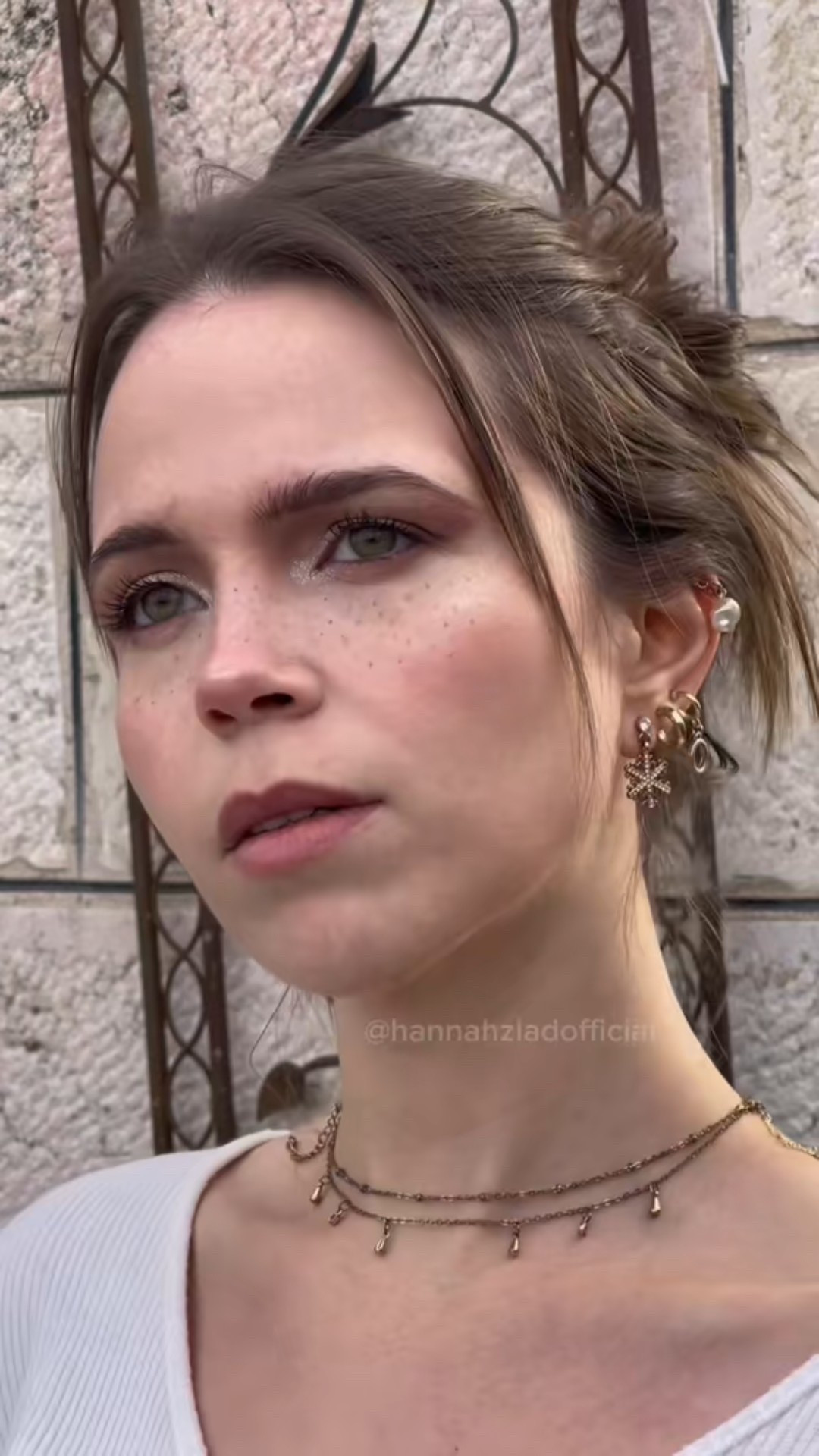 Easy makeup tutorial using the Huda Beauty pretty grunge palette 

#LTKBeauty