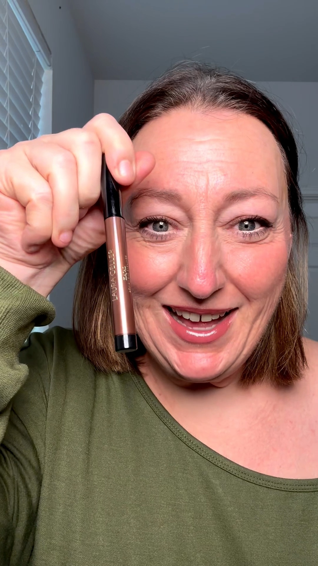 Glides on like buttahhhh 🧈🤎
Laura Geller Kajal Longwear Eyeliner is creamy, smooth, and once it sets… it is NOT going anywhere. No smears. No smudges. Just a gorgeous brown that’s perfect for everyday. 

#LTKgrwm #LTKBeauty